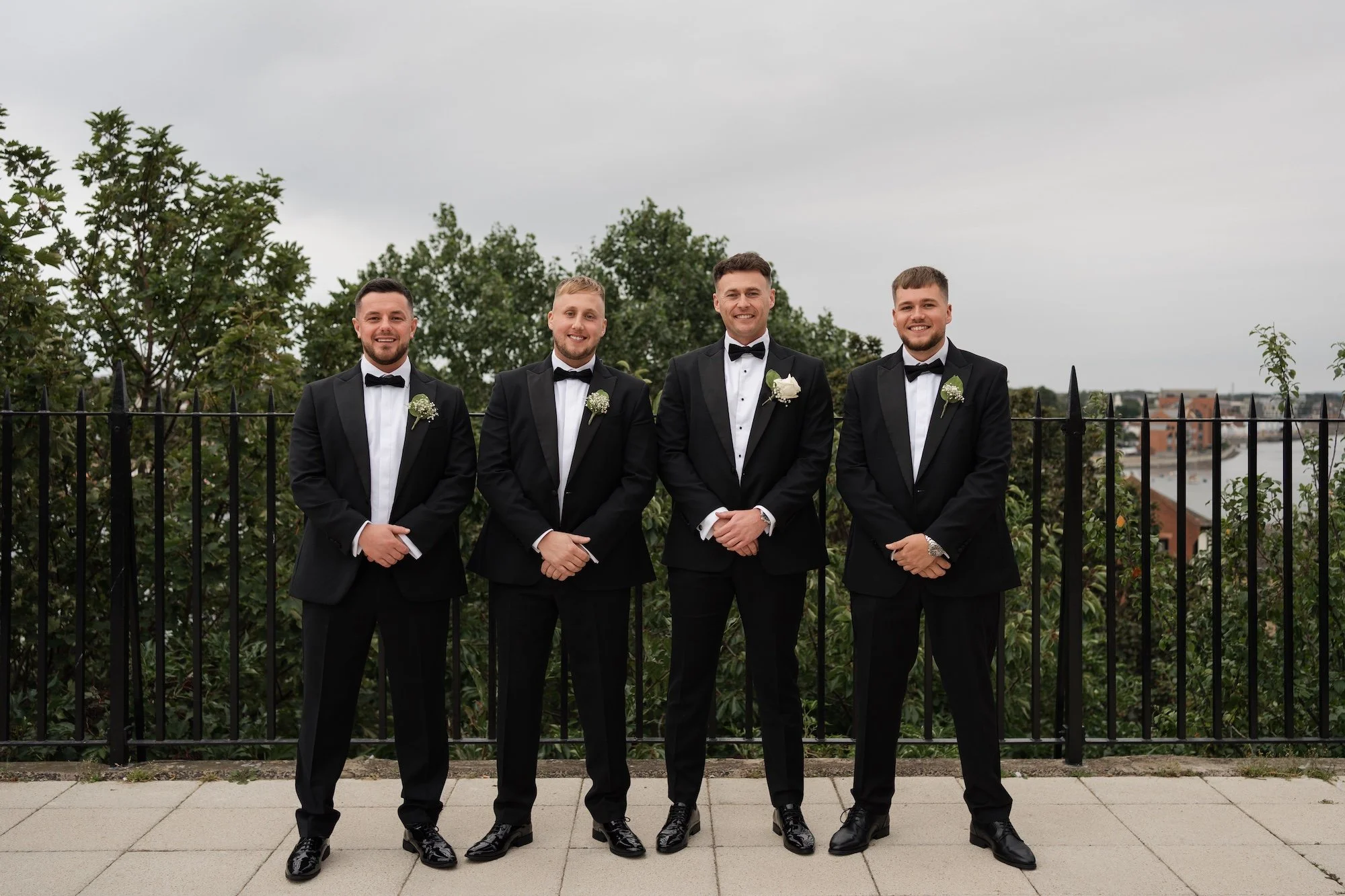 Lauren & Craig - Crusoes - Laura Eddolls Photography -17.jpg