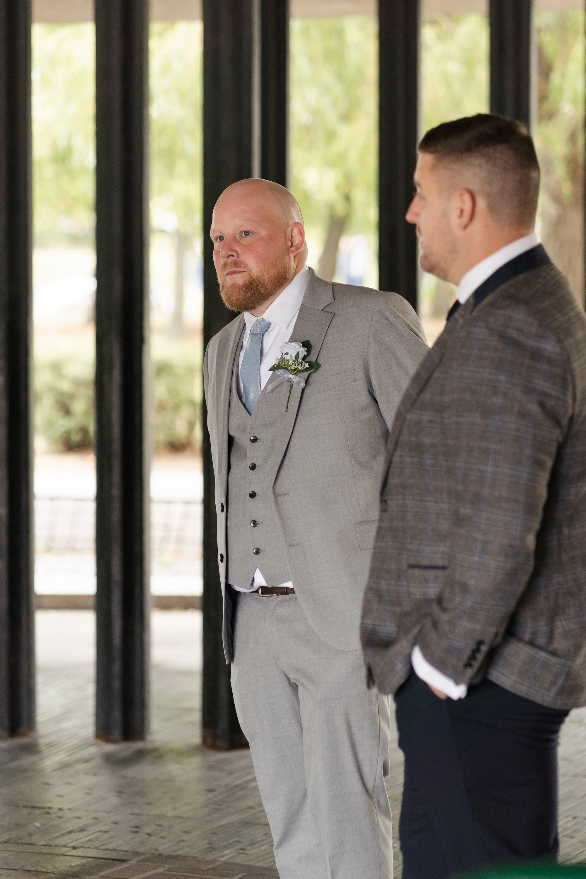 Lauren & Lee - The Crown Plaza - Laura Eddolls Photography -5.jpg