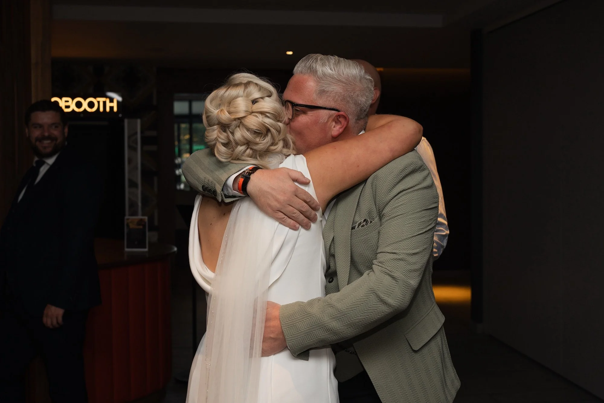 Lauren & Lee - The Crown Plaza - Laura Eddolls Photography -317.jpg