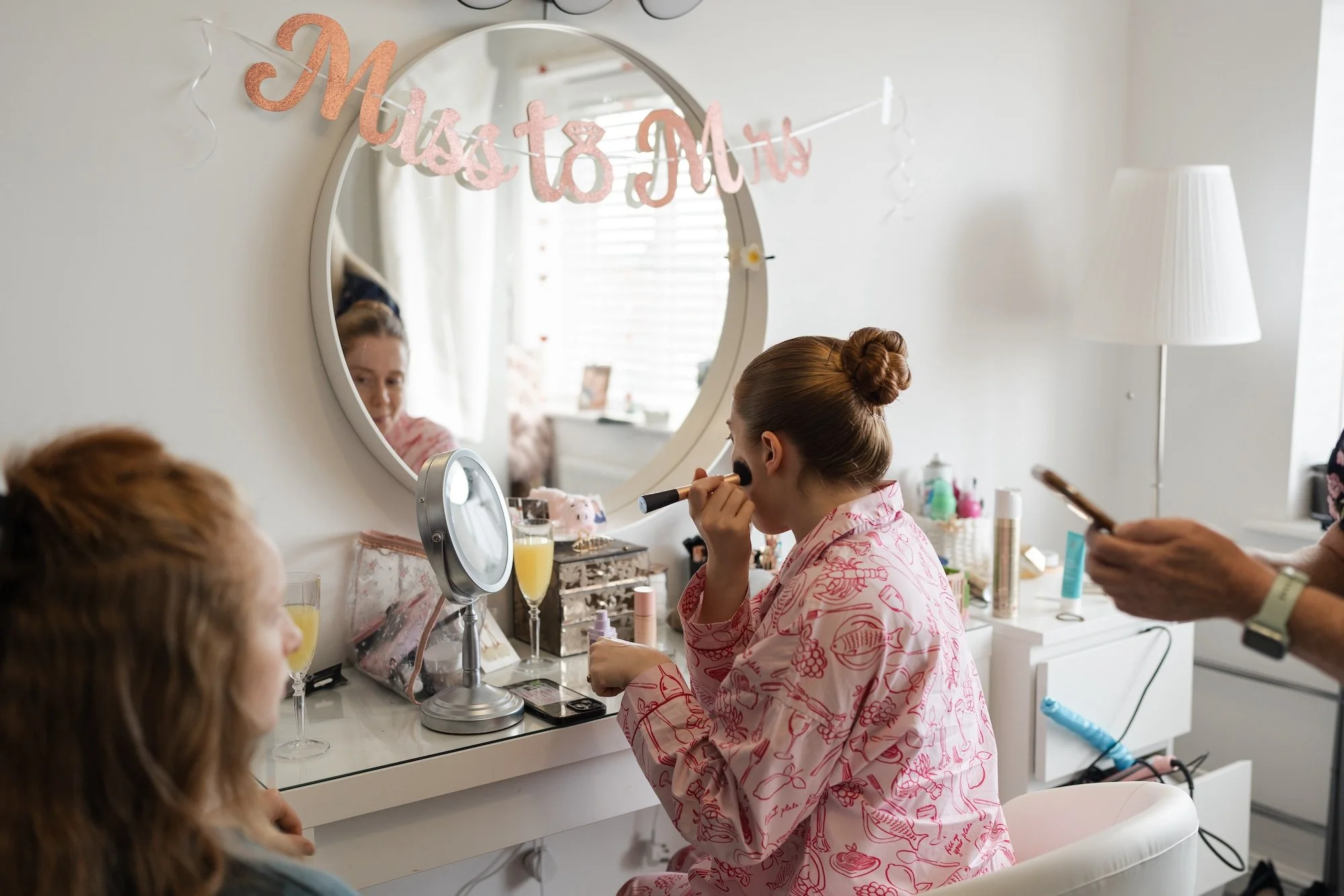 Beth & Carter - Full Circle Brewery - Laura Eddolls Photography -13.jpg