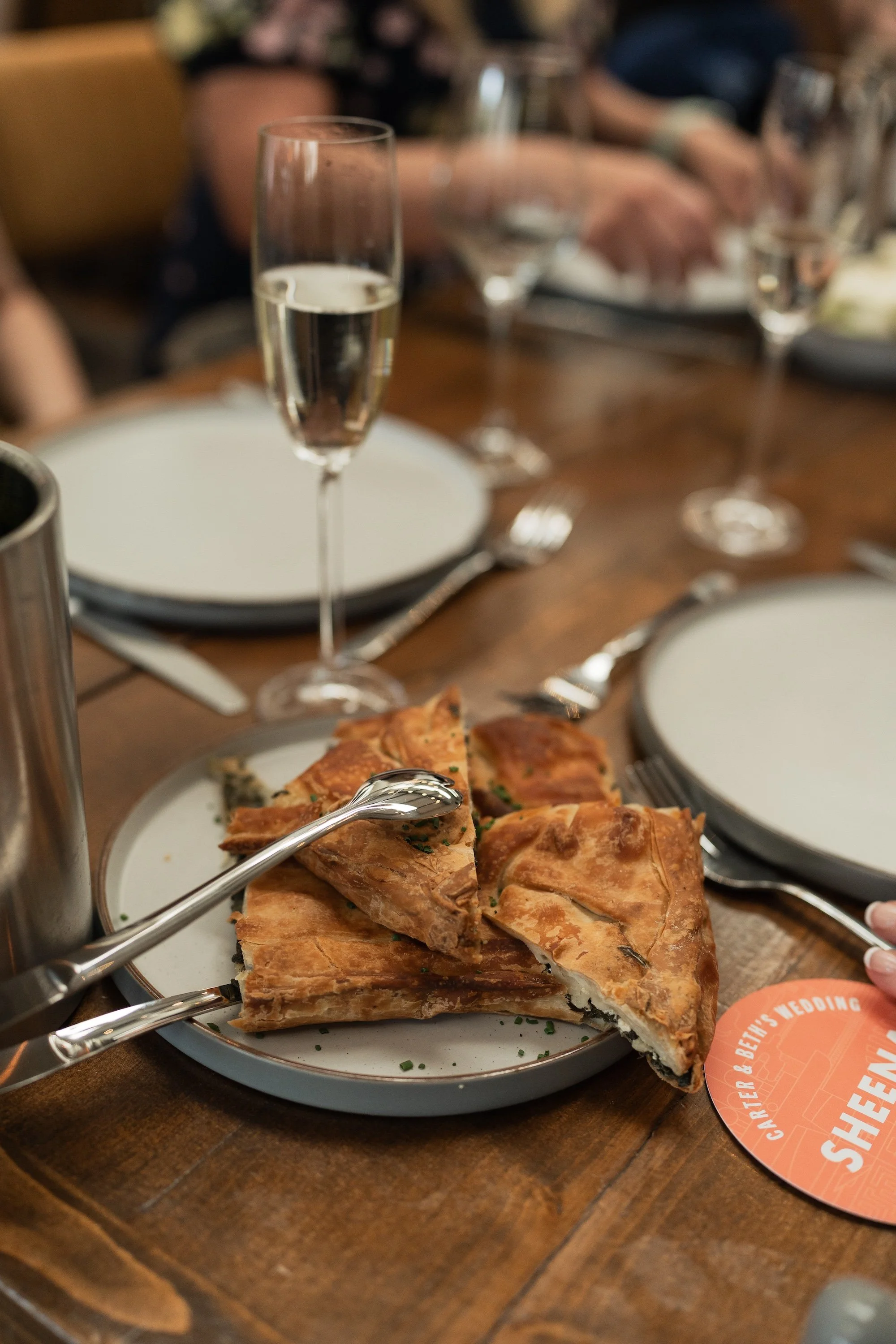 Beth & Carter - Full Circle Brewery - Laura Eddolls Photography -571.jpg