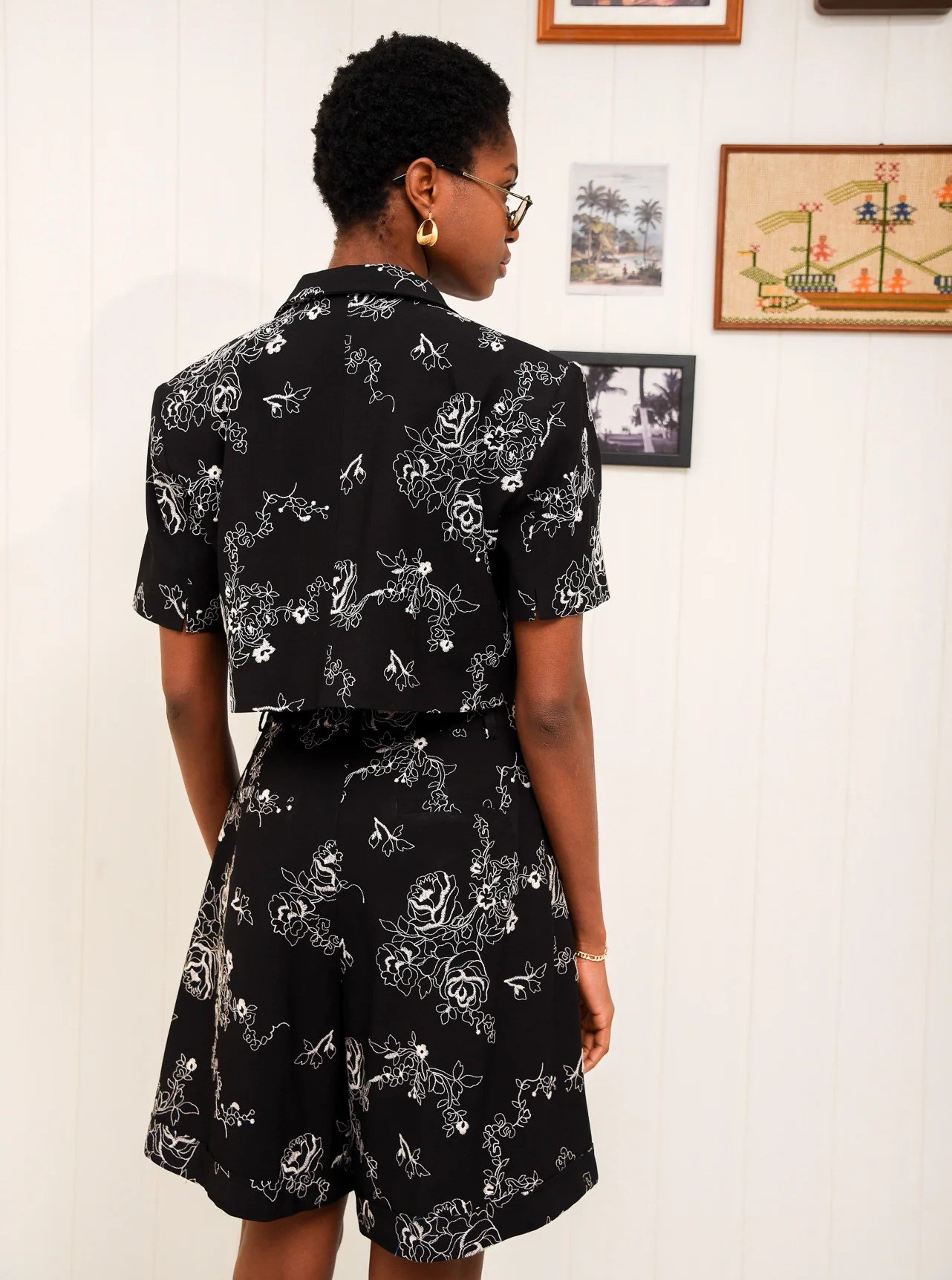 MILUVYA_BLAZER_SHORTS_BLACK_4_f90e1e72-2c29-4143-92f8-58c8e20747ac_2048x2048.jpg