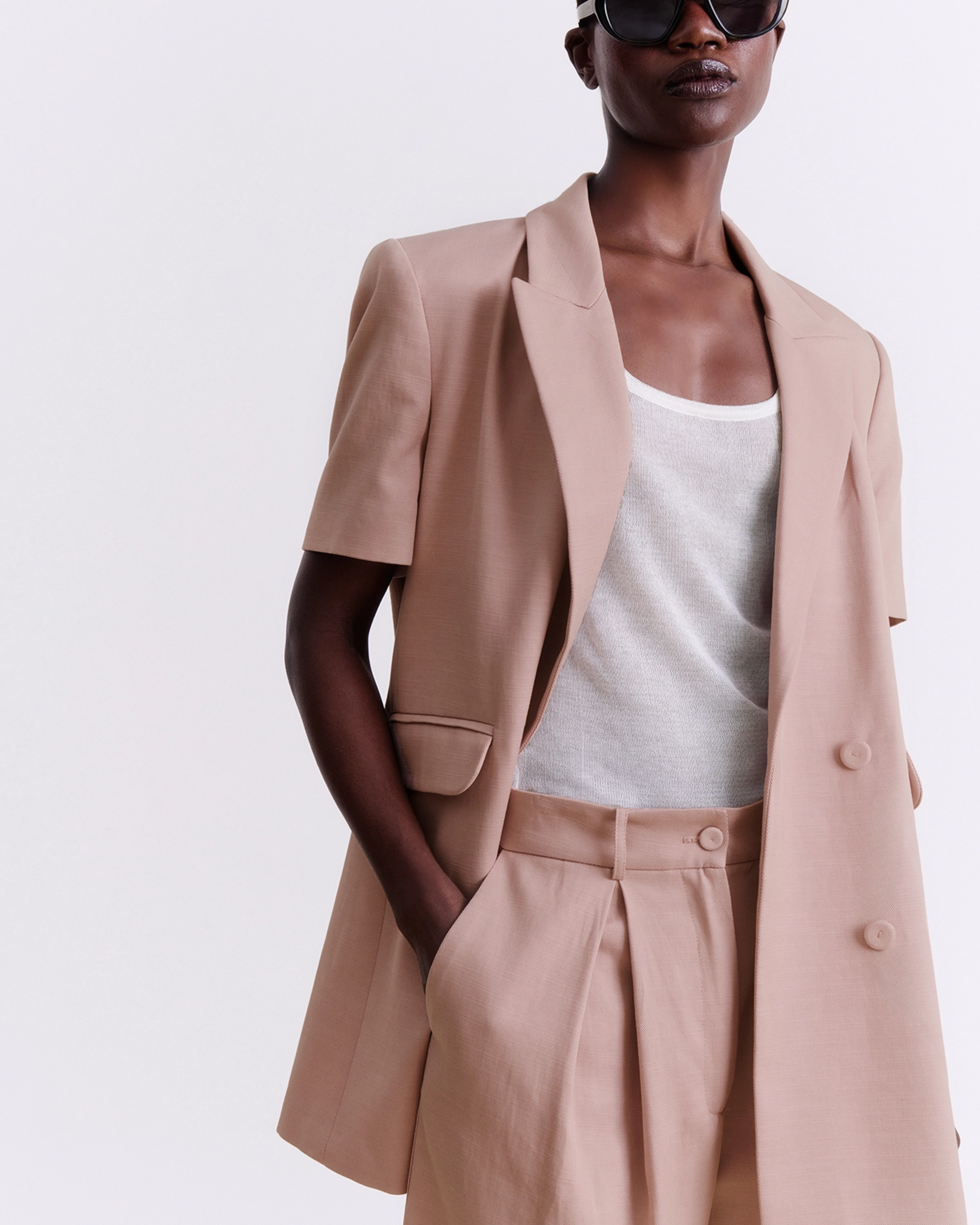 VASSIA KOSTARA BLUSH SHORT-SLEEVE TAILORED BLAZER