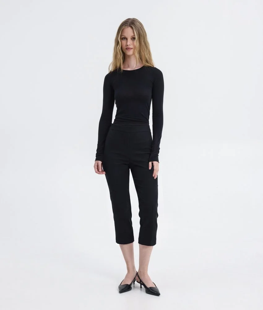 kelly-capri.jpg