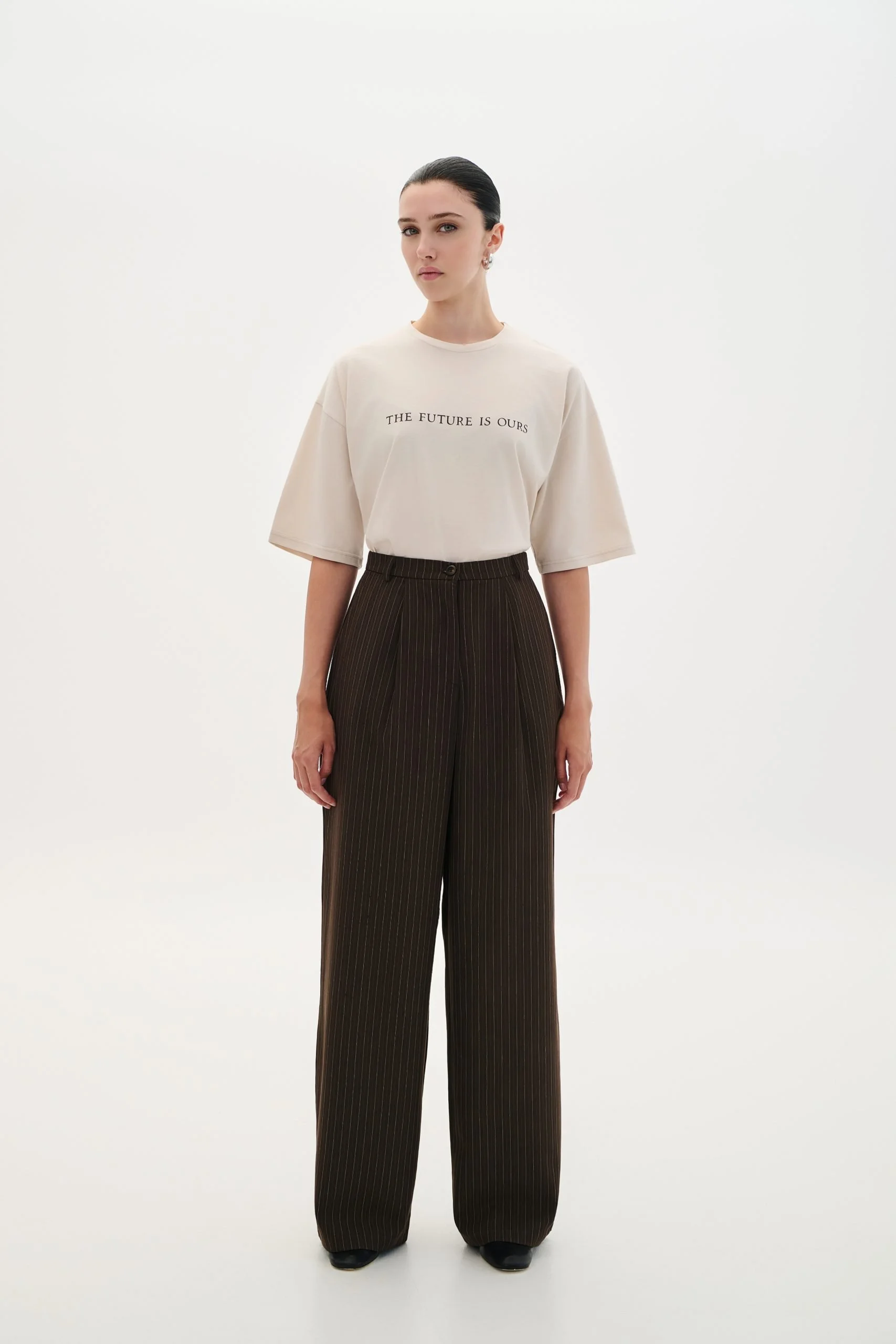 W6ELTS0024-T-SHIRT-W6ELTR0019TROUSER3-scaled.jpg