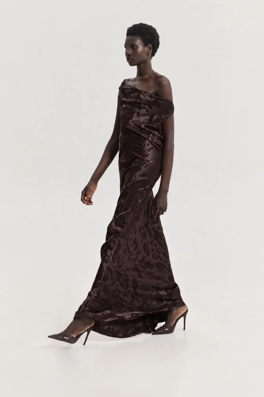 HemGoldChat1_3000x.webp