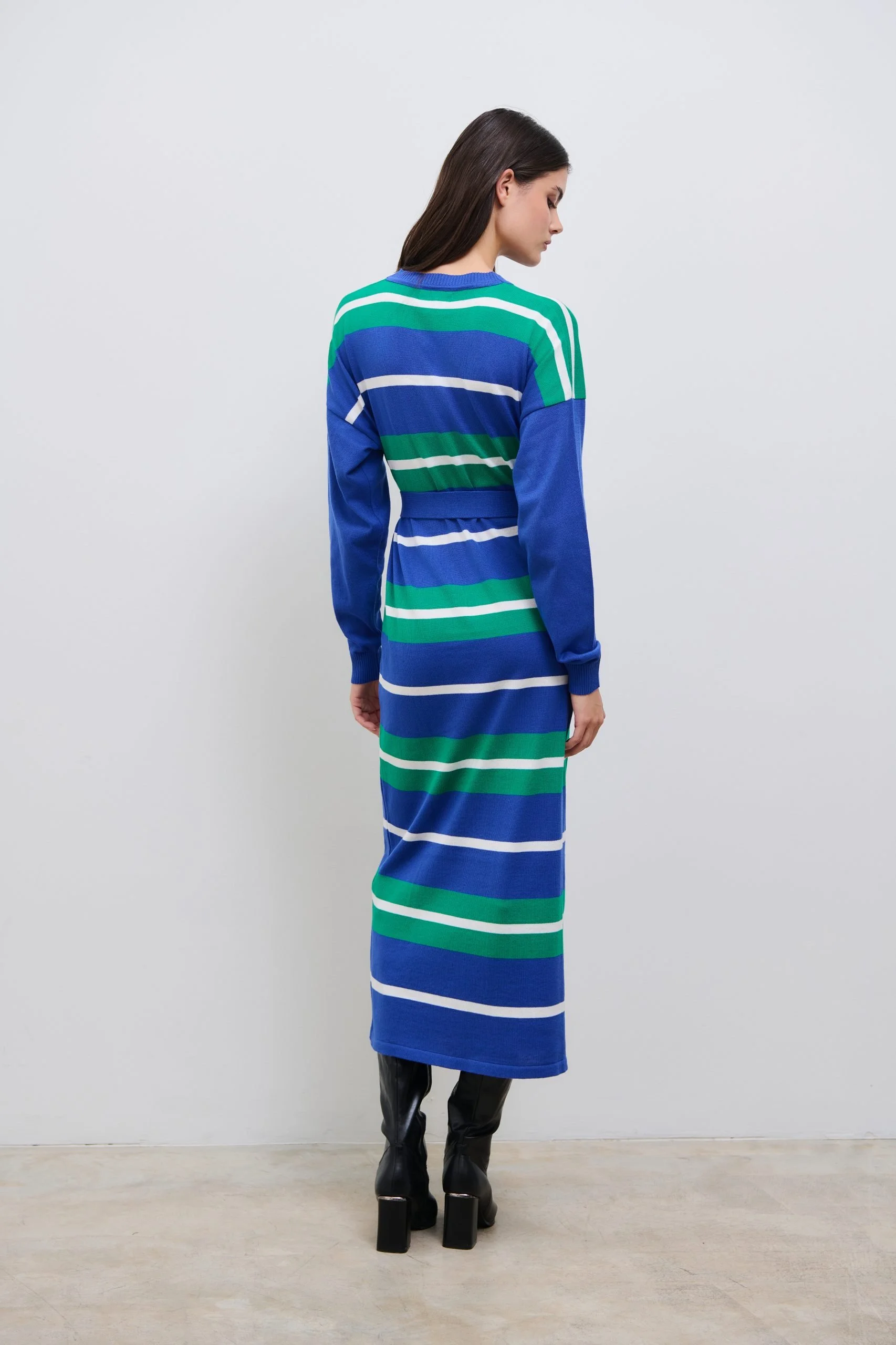 combos-lookbook5688-scaled.jpg