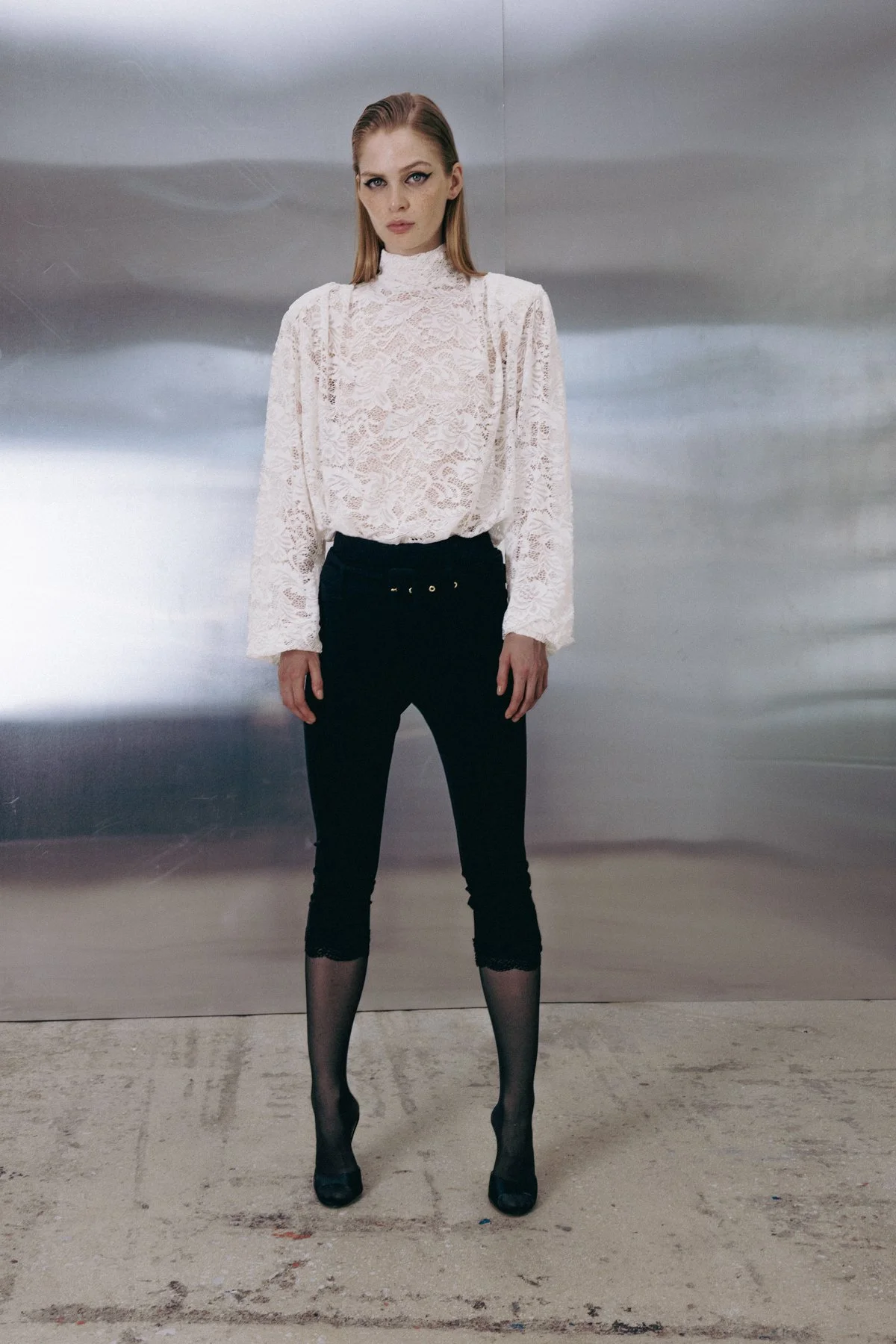ROSETTE-WHITE-NOIR-LACE-STUDIO-1.jpg