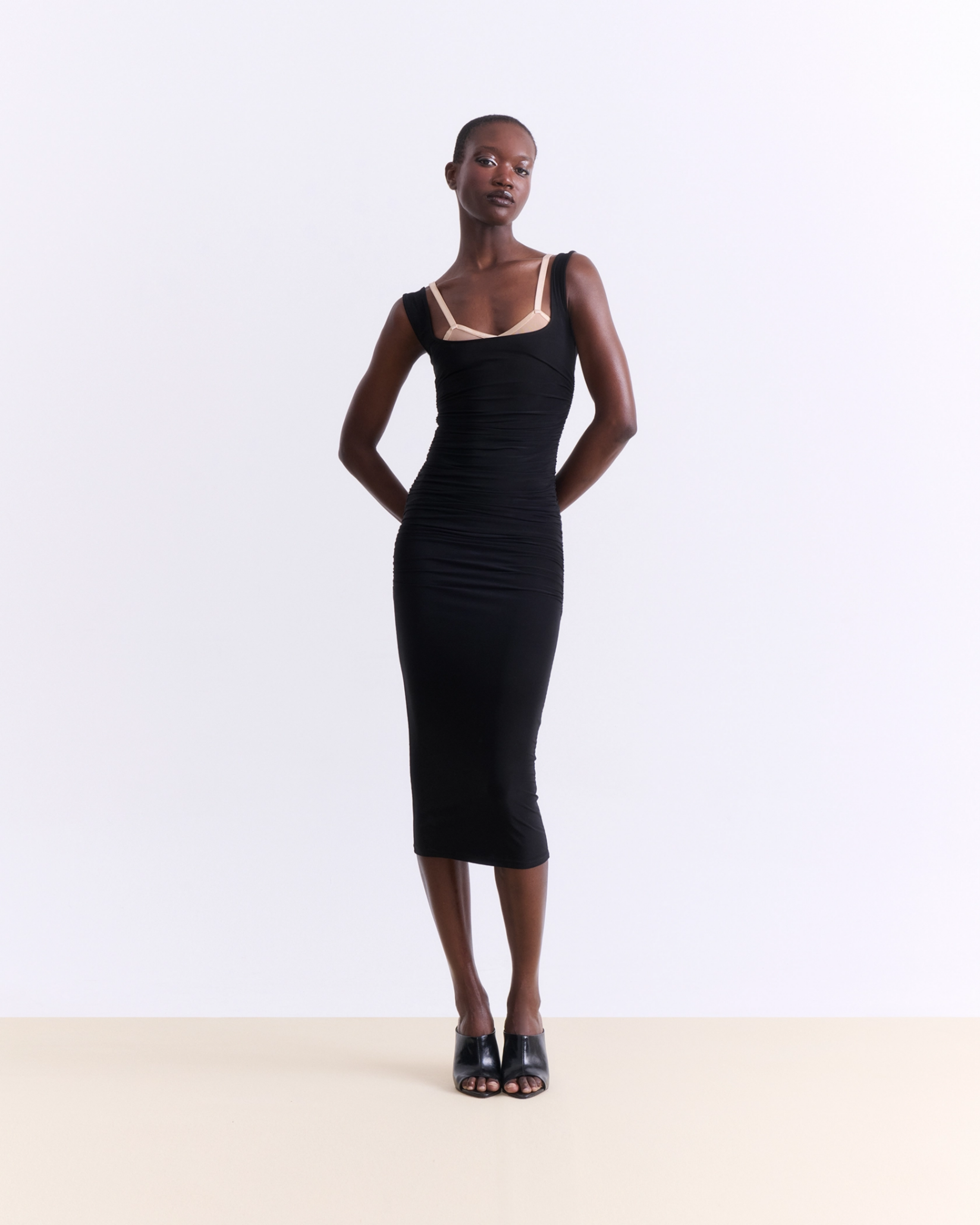 0018535_black-fitted-midi-dress_3960.webp