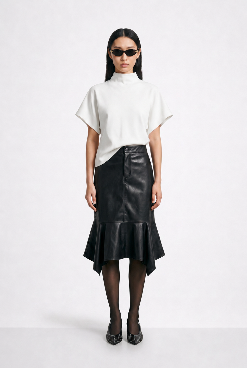 DOVE-WHITE-KNIT-TOP.png