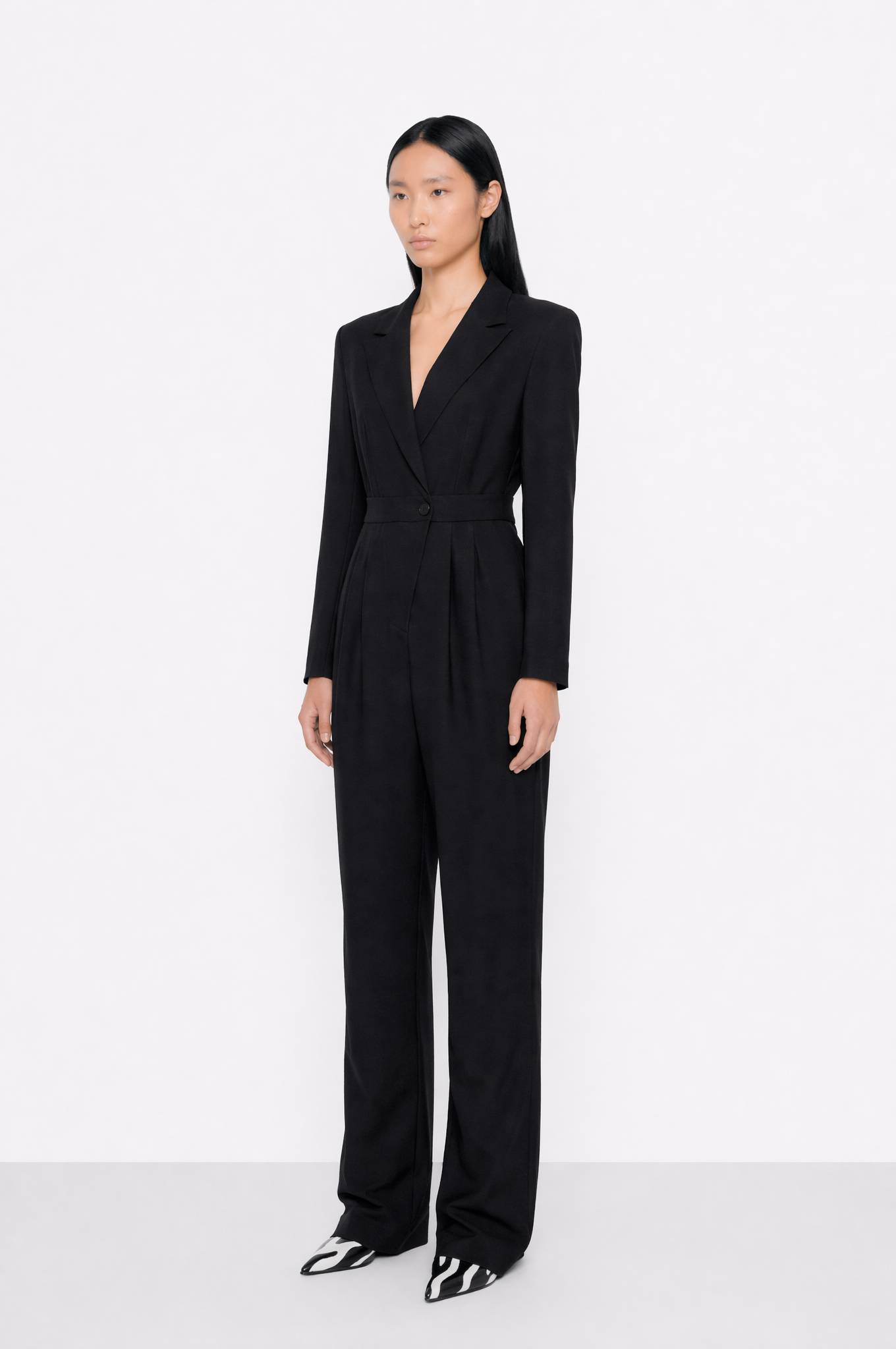 WINTER-BLOOM-BLK-JUMPSUIT-1.png