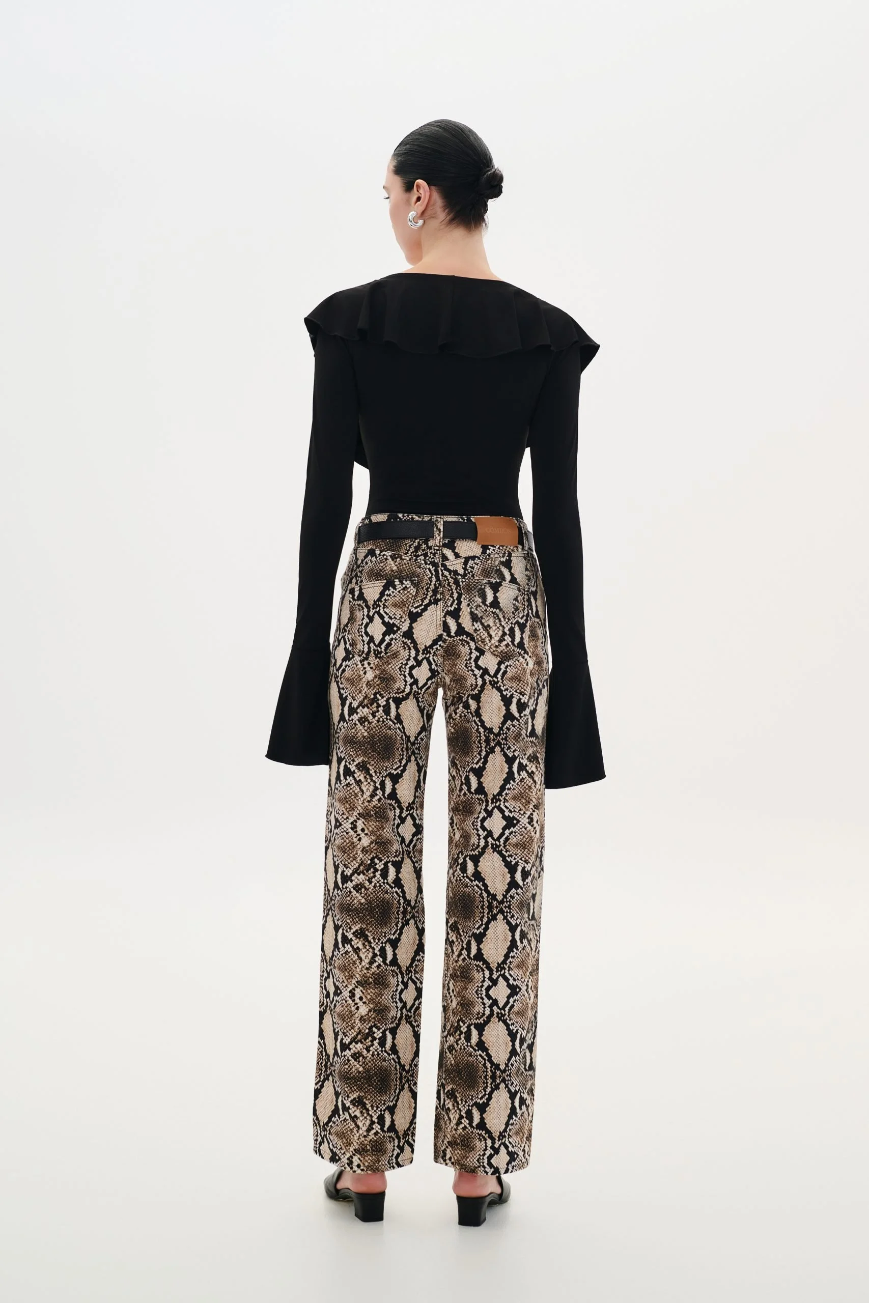 W6ELBS0031BLOUSE-W6TNDT0038DENIM-TROUSER-5-scaled.jpg