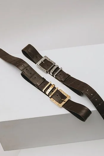 "Moving on up" leather belt GOLD