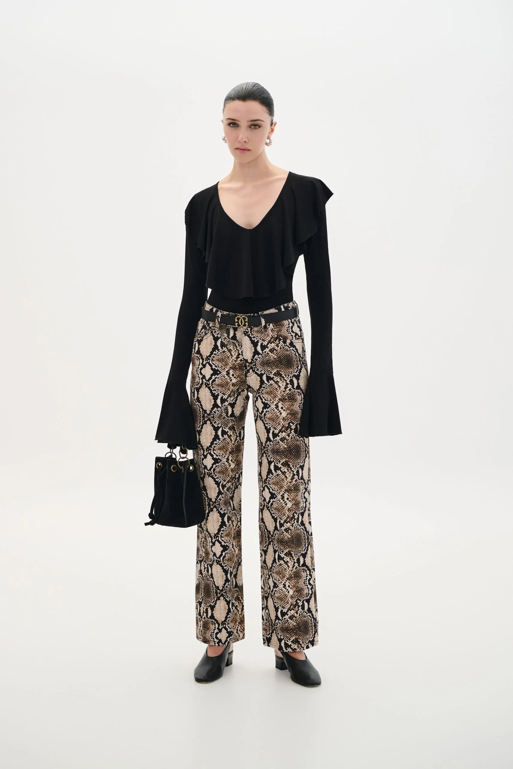 W6ELBS0031BLOUSE-W6TNDT0038DENIM-TROUSER-2-scaled.jpg