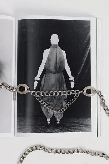 "That’s the way" chain belt
