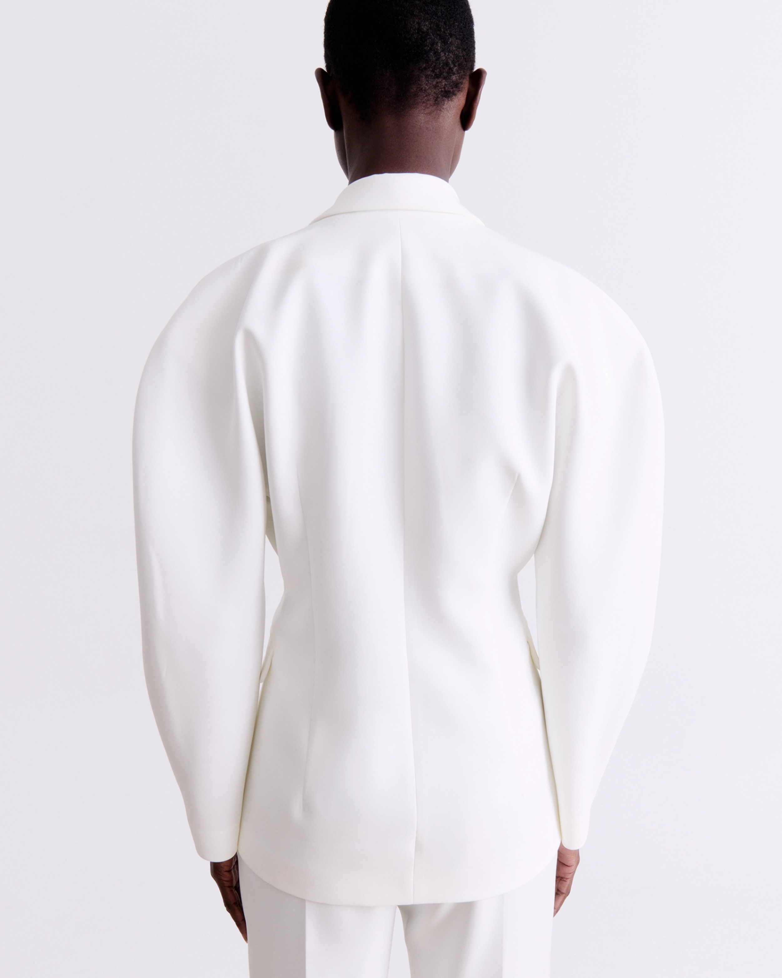 0018523_white-tailored-blazer_3960.webp