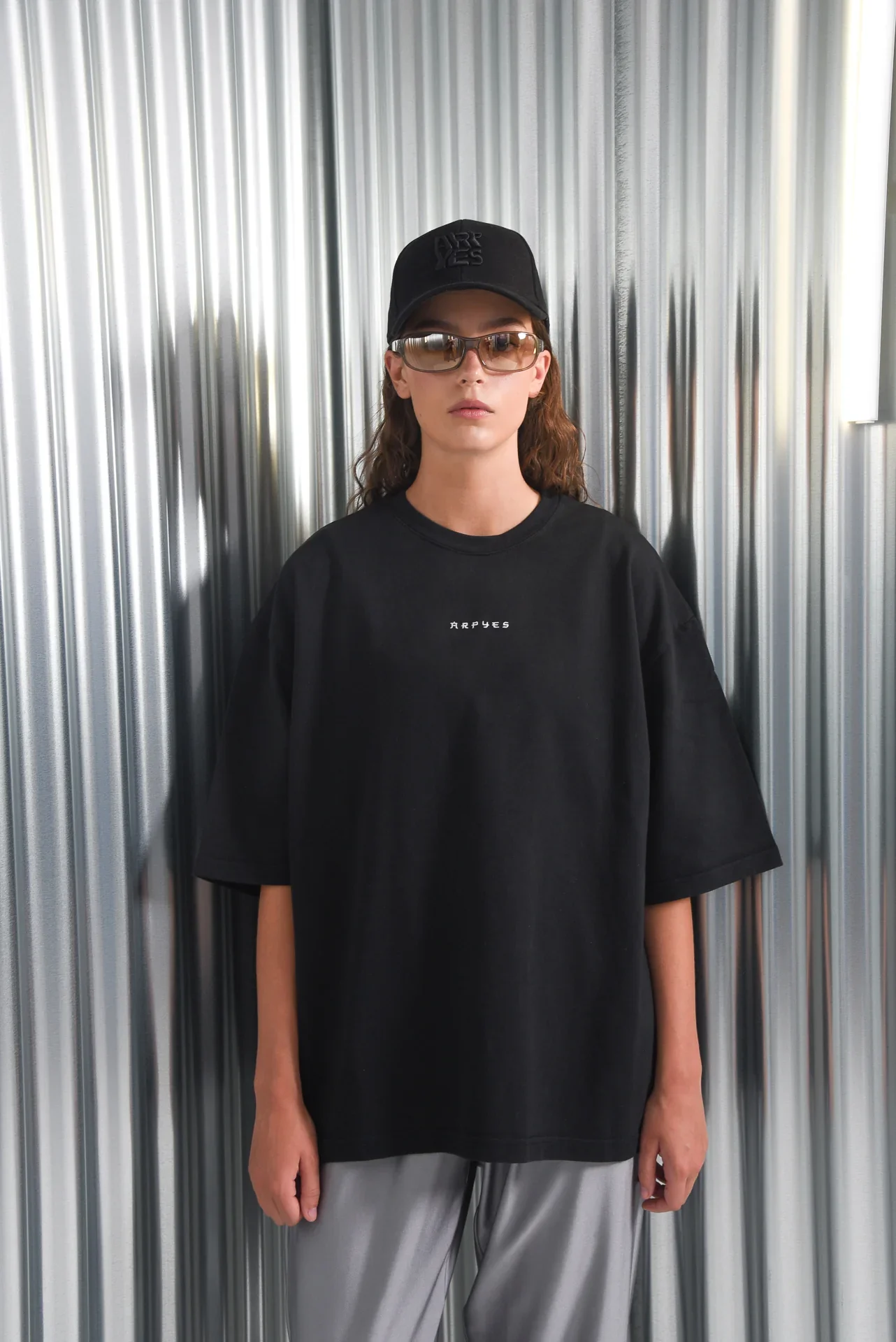 ARPYES TOKYO T-SHIRT BLACK