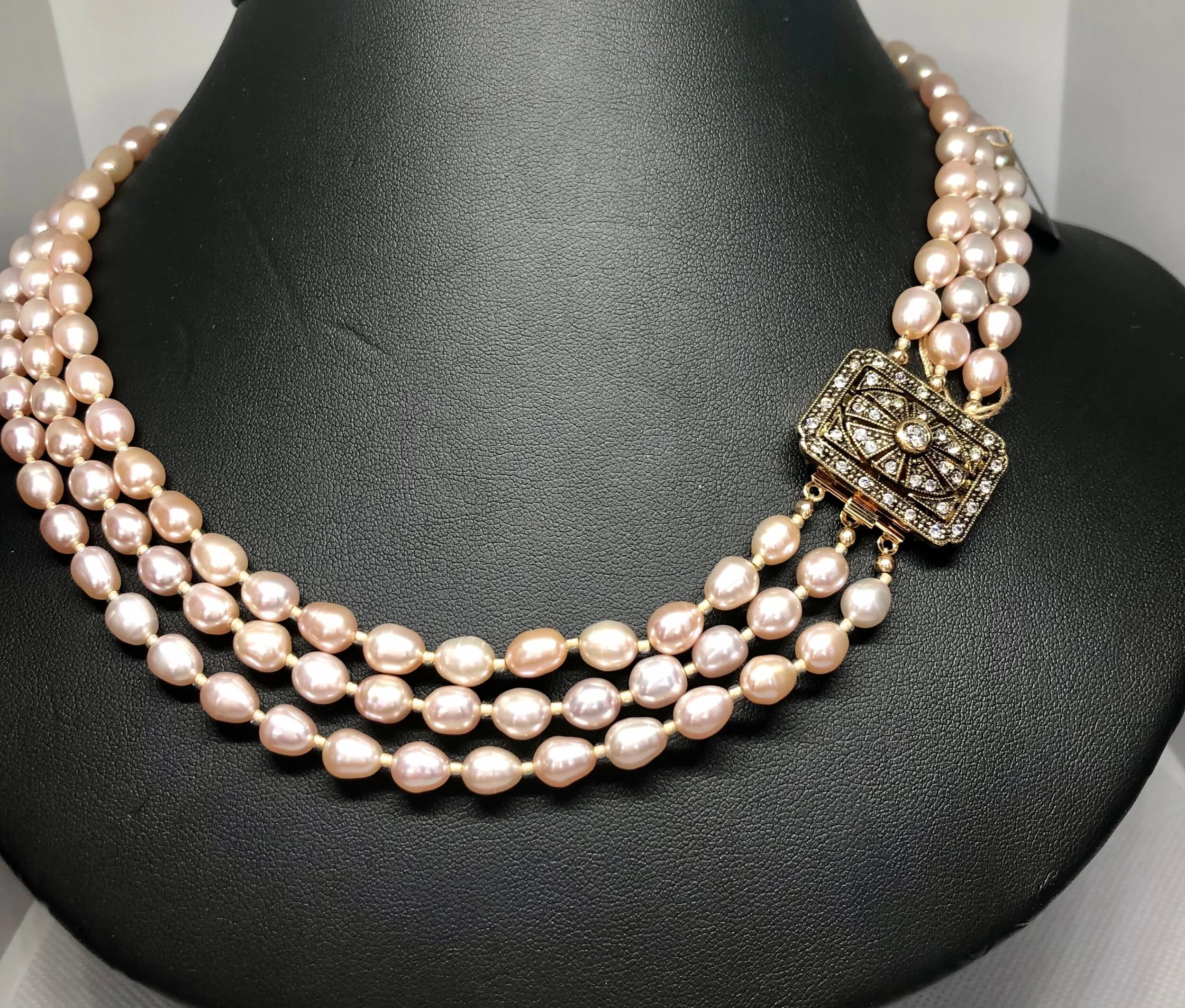 E4A41FC7-B29B-451E-9569-9AC73AEB327D