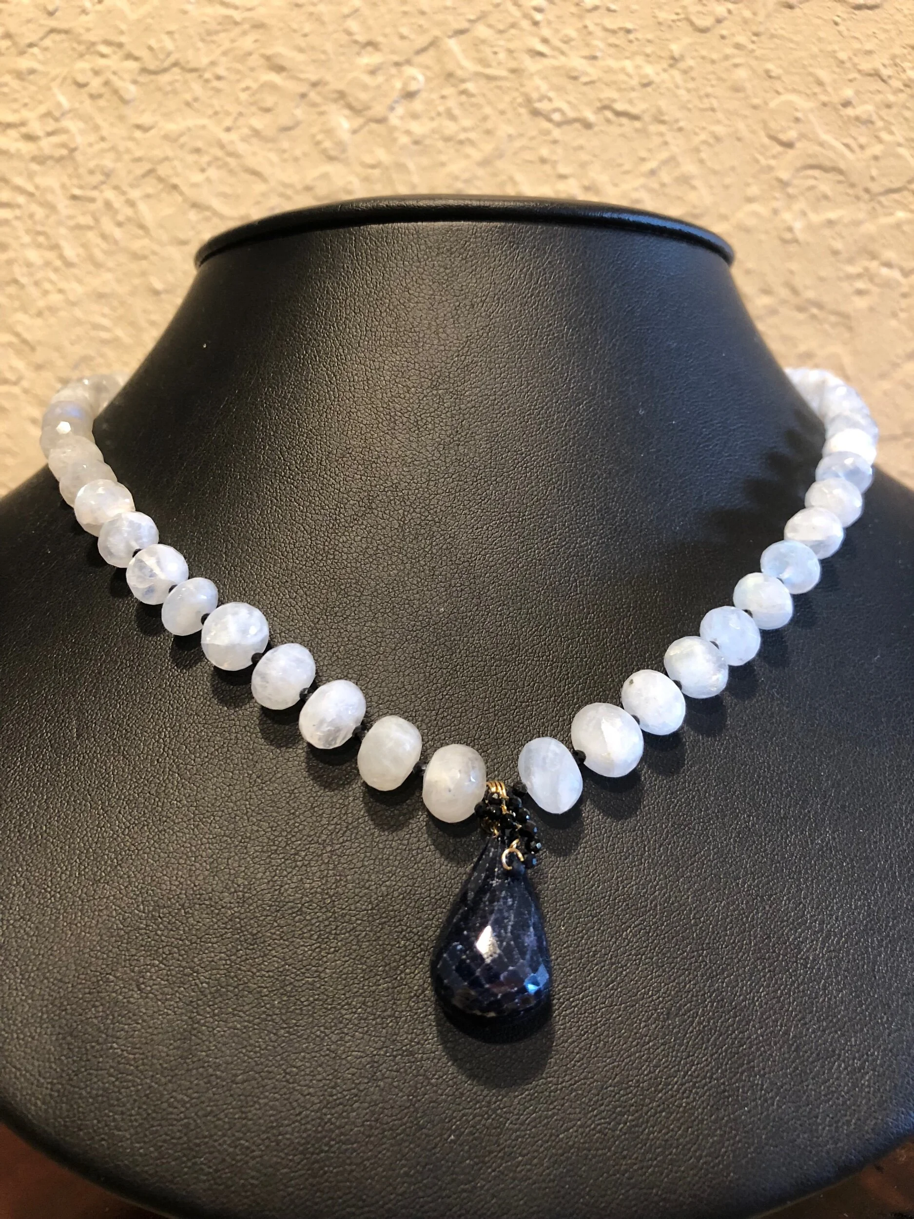 EB97D3DD-D127-4DD8-92BD-FC7C842AD384