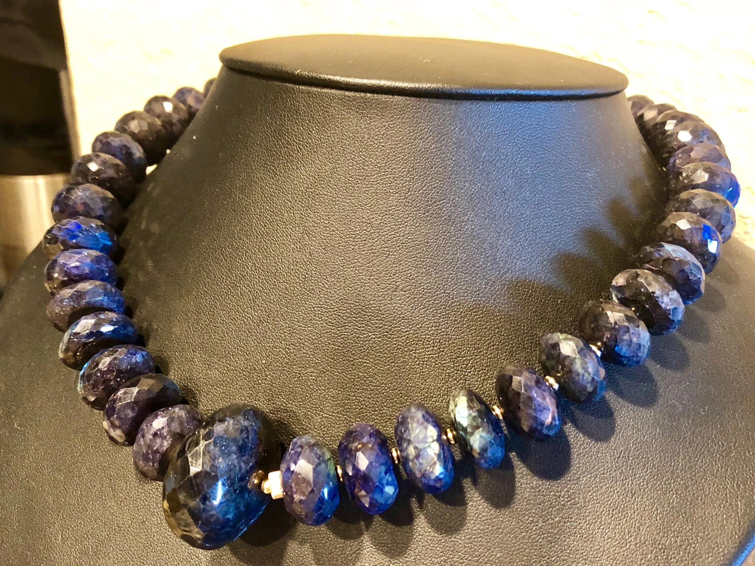 44B28B59-1859-4894-8BC9-E7483F054978