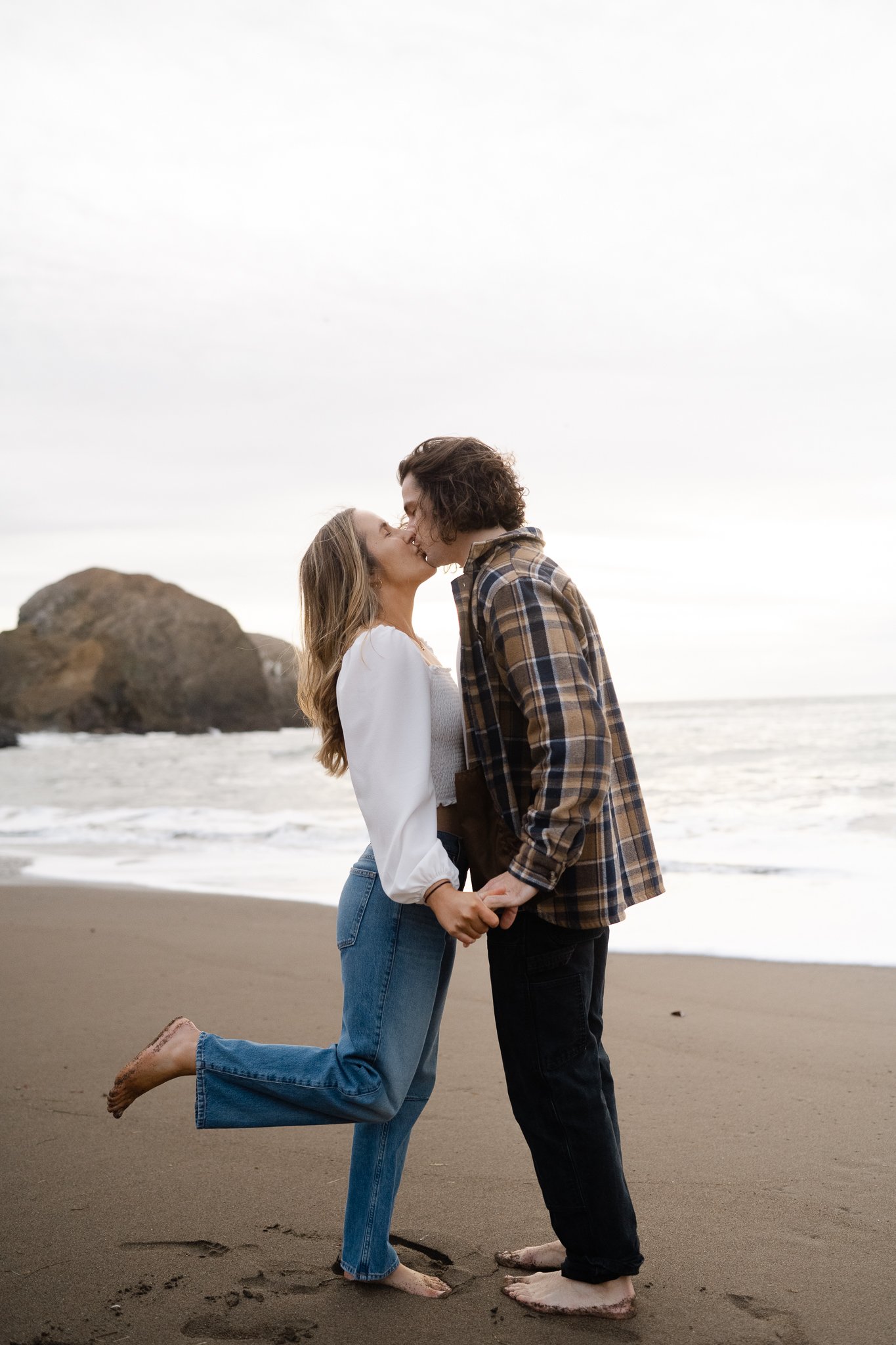 Rodeo+Beach+Engagement+Session-07.jpg