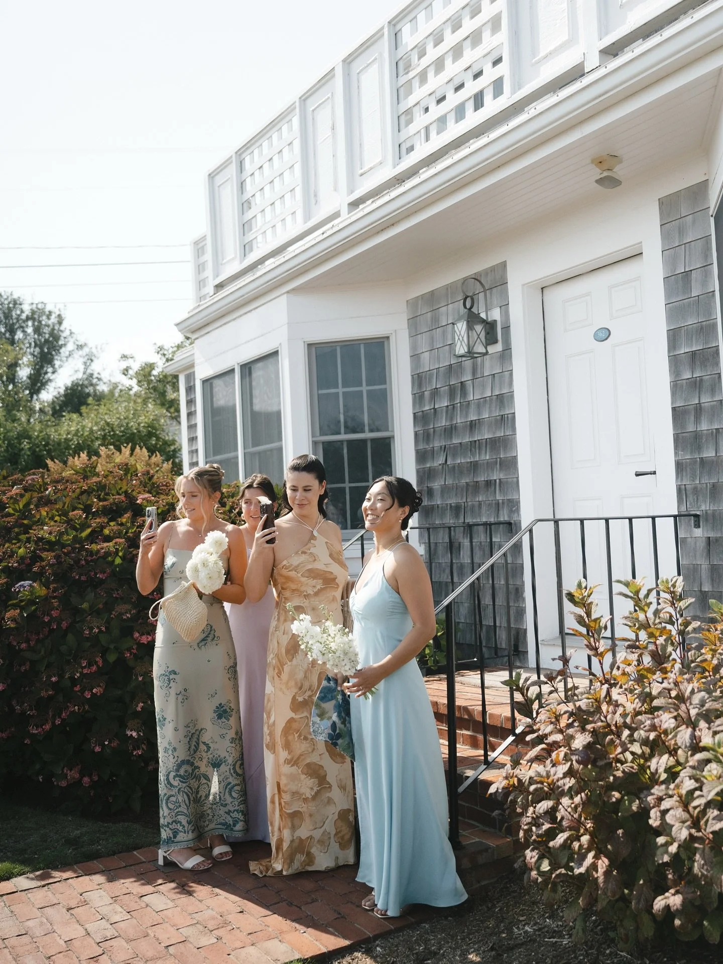 Sarah&rsquo;s hype girls 🌟

Venue: @chathambarsinn 
Planning: @jyldeering 
Photography: @elizabethpishalphoto 
Beauty: @staceykuehnhair @lizomalleymakeup 
Florals: @americanstems
Video: @merrimentfilm 

//

Cape cod wedding, #capecodwedding, Chatham
