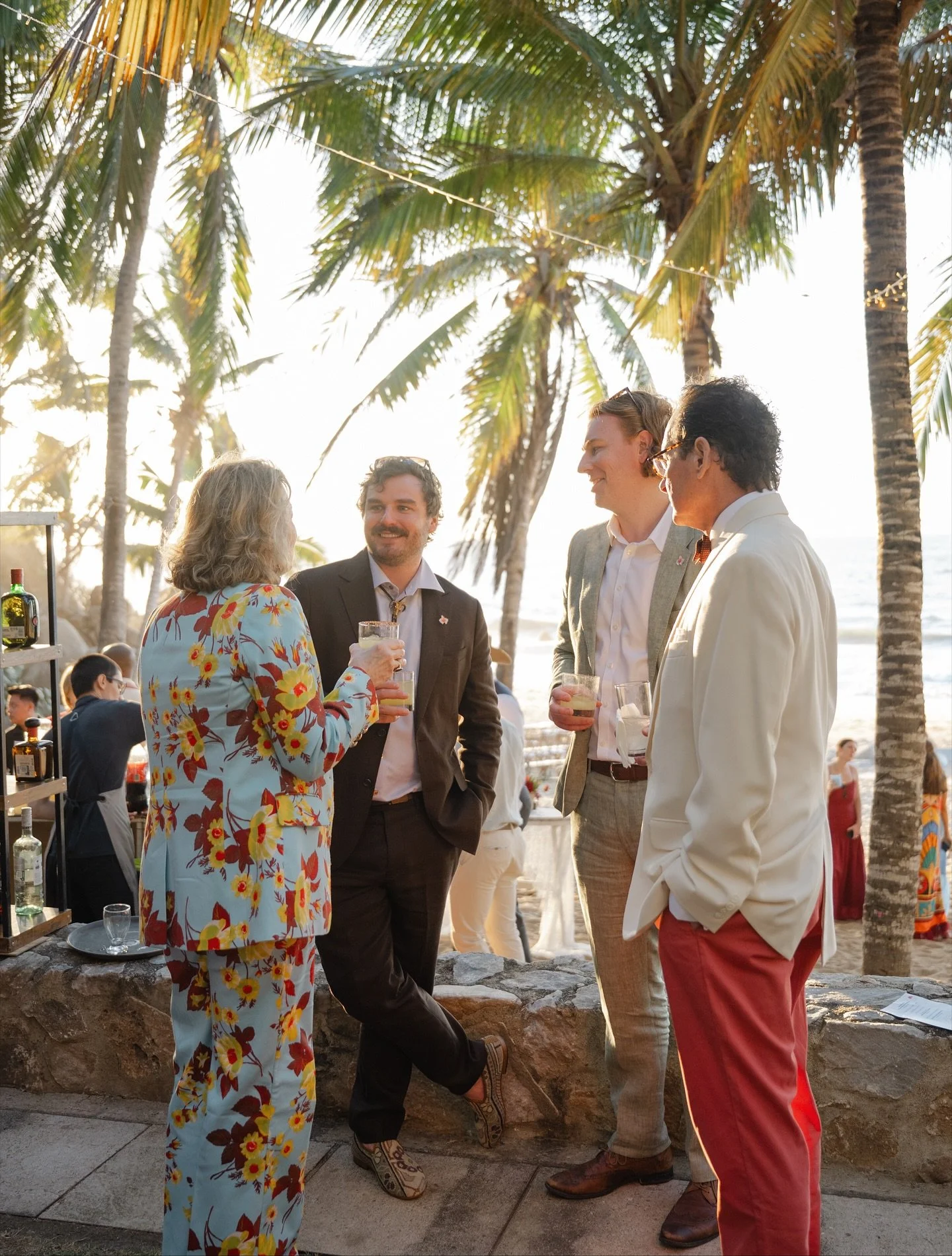 When guests understand the dress code assignment: Tropical Extravagance 🌴🌺🐠🥭🌶️

Photography:&nbsp;@elizabethpishalphoto&nbsp;
Planning &amp; Design:&nbsp;@nicoellaevents&nbsp;
Bride &amp; Designer:&nbsp;@katarinavollyall
Venue:&nbsp;@teitiare&nb