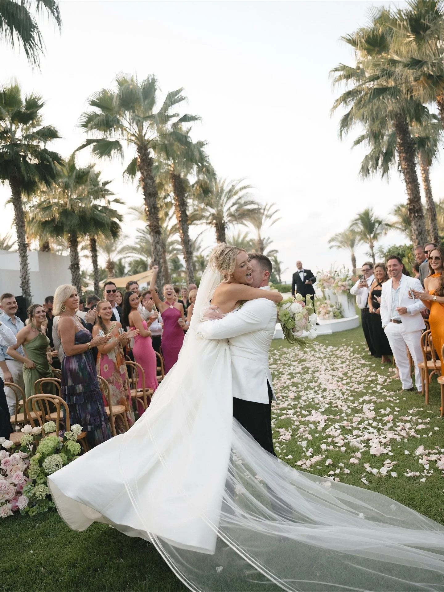 Married in Mexico! 🩷💚

Some favorites from Mary &amp; James&rsquo; perfect weekend in Punta de Mita. 

Planning: @thedazzlingdetails 
Photography: @elizabethpishalphoto 
Content: @filmedbyfini 
Venue: @conradpuntademita 
Beauty: @jennchiversfreelan