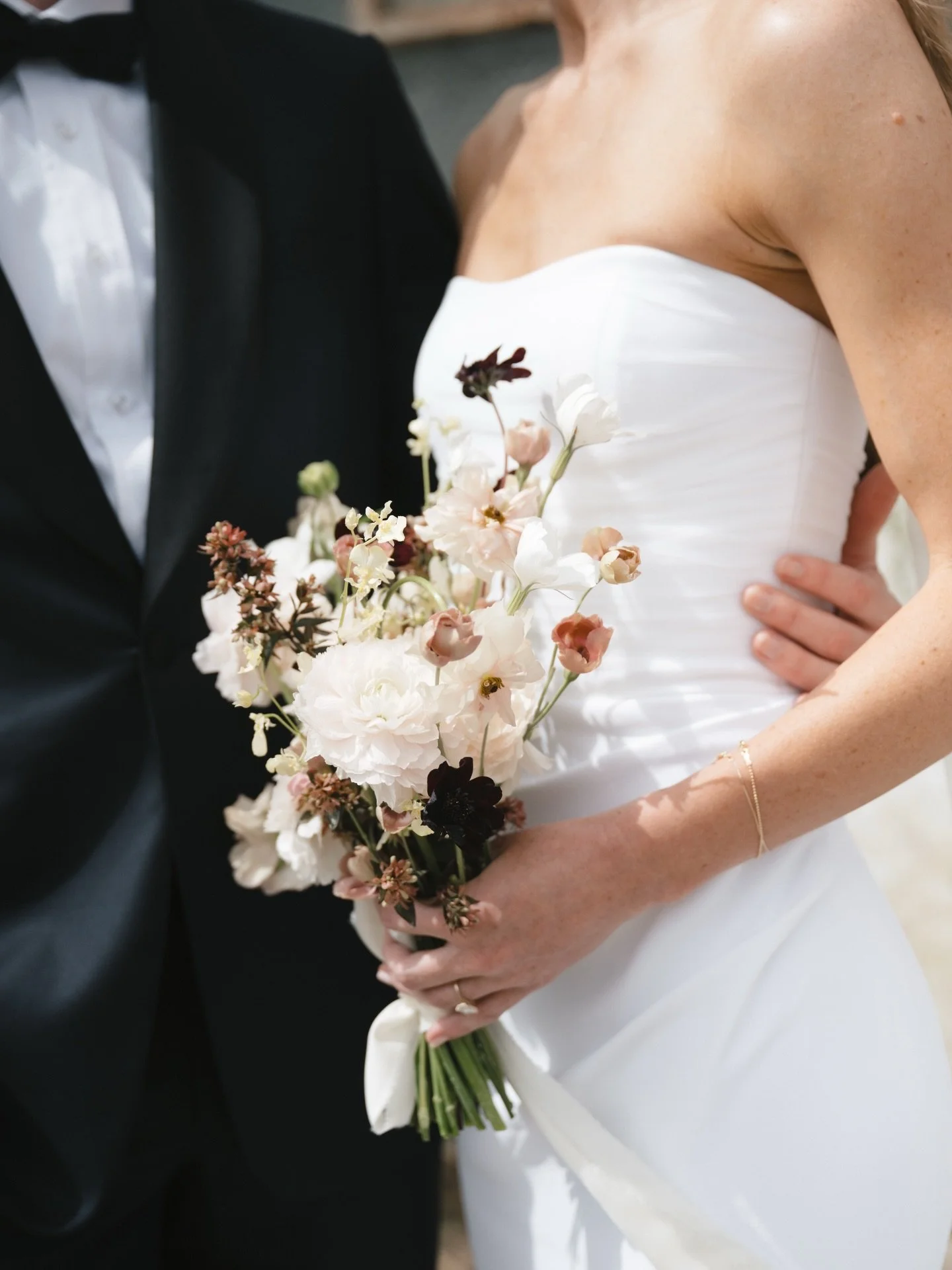 The dreamy foggy day when MC &amp; Luke said &ldquo;I do&rdquo; ☁️ 🌉 

Bride + Groom:&nbsp;@marieclaireg&nbsp;@lukewarm412
Planning:&nbsp;@goldengatespecialevents&nbsp;@goldengatevisions
Venue: Travis Marina, Sausalito
Beauty: @missy_theige @julie_d