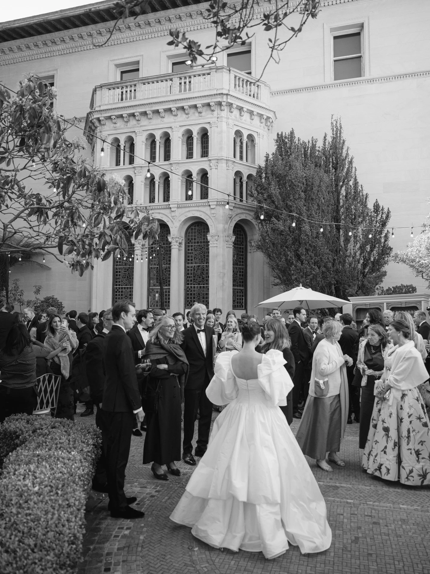 Reflecting on this perfect wedding day for Clare &amp; Droste at Flood Mansion. 

Featuring my signature mix of candids and whimsical poses, all in black &amp; white 🤍🕊️

Planning &amp; Design: @willaviaweddingco&nbsp;
Photographer: @elizabethpisha