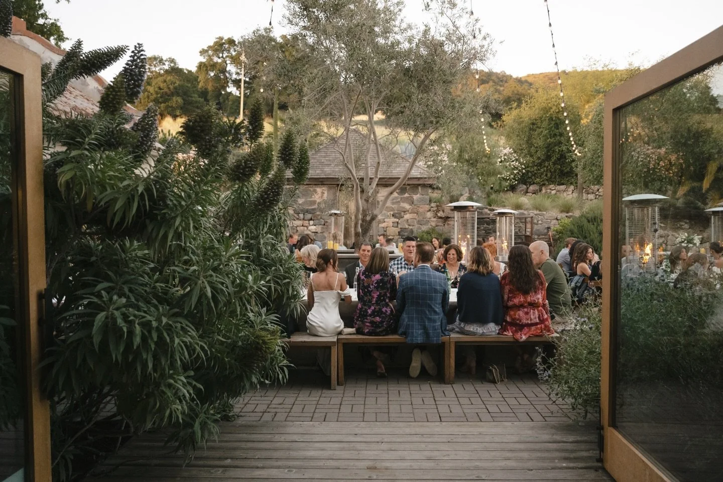 Scribe vibes @scribewinery 🥂 ✨ 

//

Sonoma wedding, winery wedding, vineyard wedding, scribe Sonoma, Napa wedding photographer, #2027bride #sonomaweddingphotographer