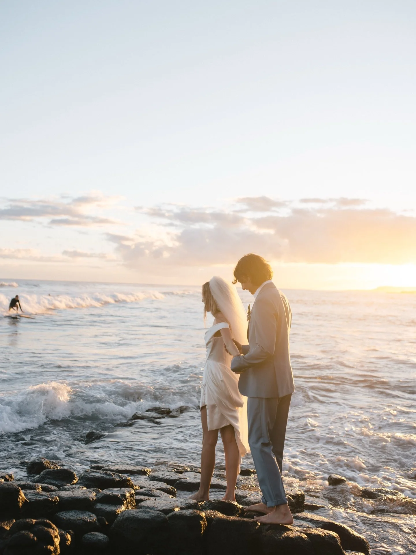 Danielle &amp; Jordan 🦜🩵🏄🏼&zwj;♀️ 

//

Photographer : @elizabethpishalphoto
Videographer : @sunlitfilms
Venue : @thebeachhousekauai
Celebrant : @tommytokioka
Entertainment : @kustomsoundskauai
Flora : @lostgirlskauai
HMUA : @theartistsco
Caterin
