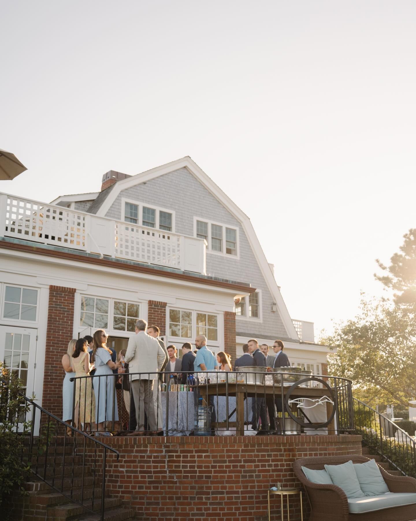 Nothing like a Cape Cod lobster boil to kick off a wedding weekend at&nbsp;@chathambarsinn 🦞🍋 🧈

Spritzes flowing, butter everywhere, and everyone figuring out how to crack into their lobster.

Rehearsal dinners like this are the best! Good food, 