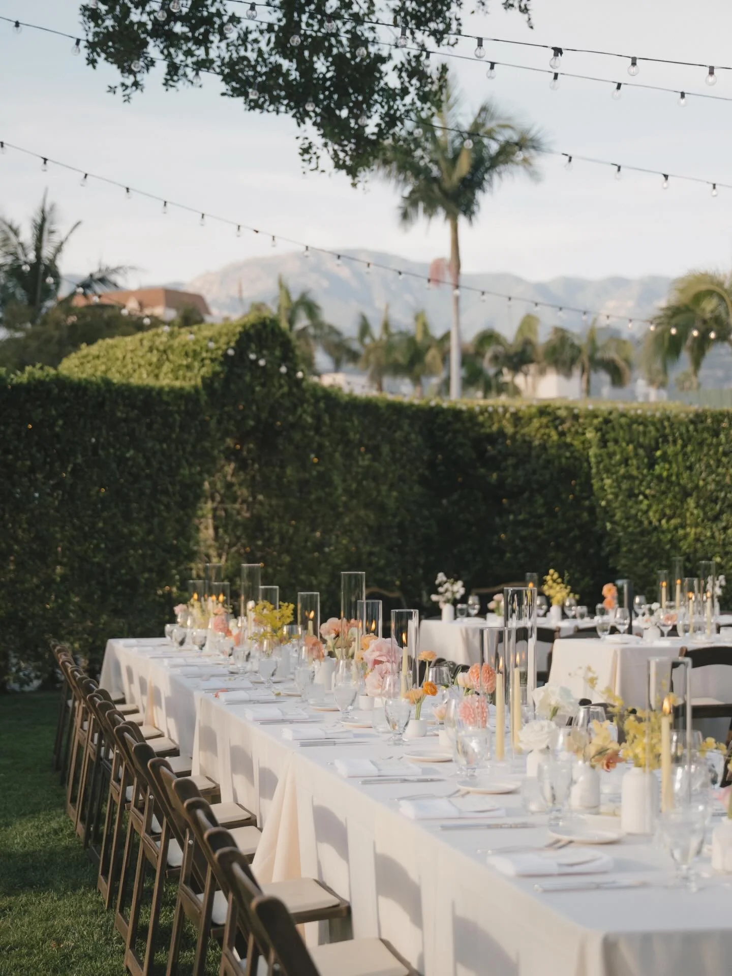 Garden party with a side of Santa Ynez mountains ⛰️🌼

Planning: @kbeventssb
Photography: @elizabethpishalphoto
Venue: @thesantabarbaraclub
Florist: @boho_chic_dreams
Trolley: @sbtrolleyevents
Cake: @francesbakingco
Beauty: @carlylesalon

//

#santab