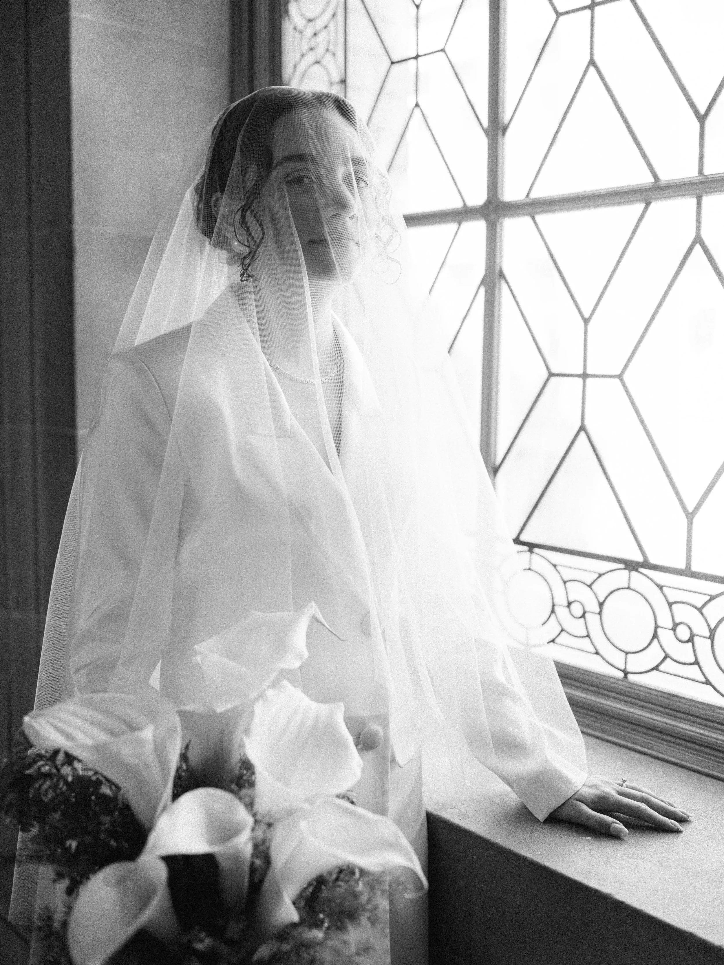 It&rsquo;s Gemini season, and as a Gemini, I offer you a glimpse into my personality on any given day: equal parts ethereal and delightfully unserious. 🎭 

Turns out, wedding days work the same way. 

There&rsquo;s the quiet, luminous moment by the 