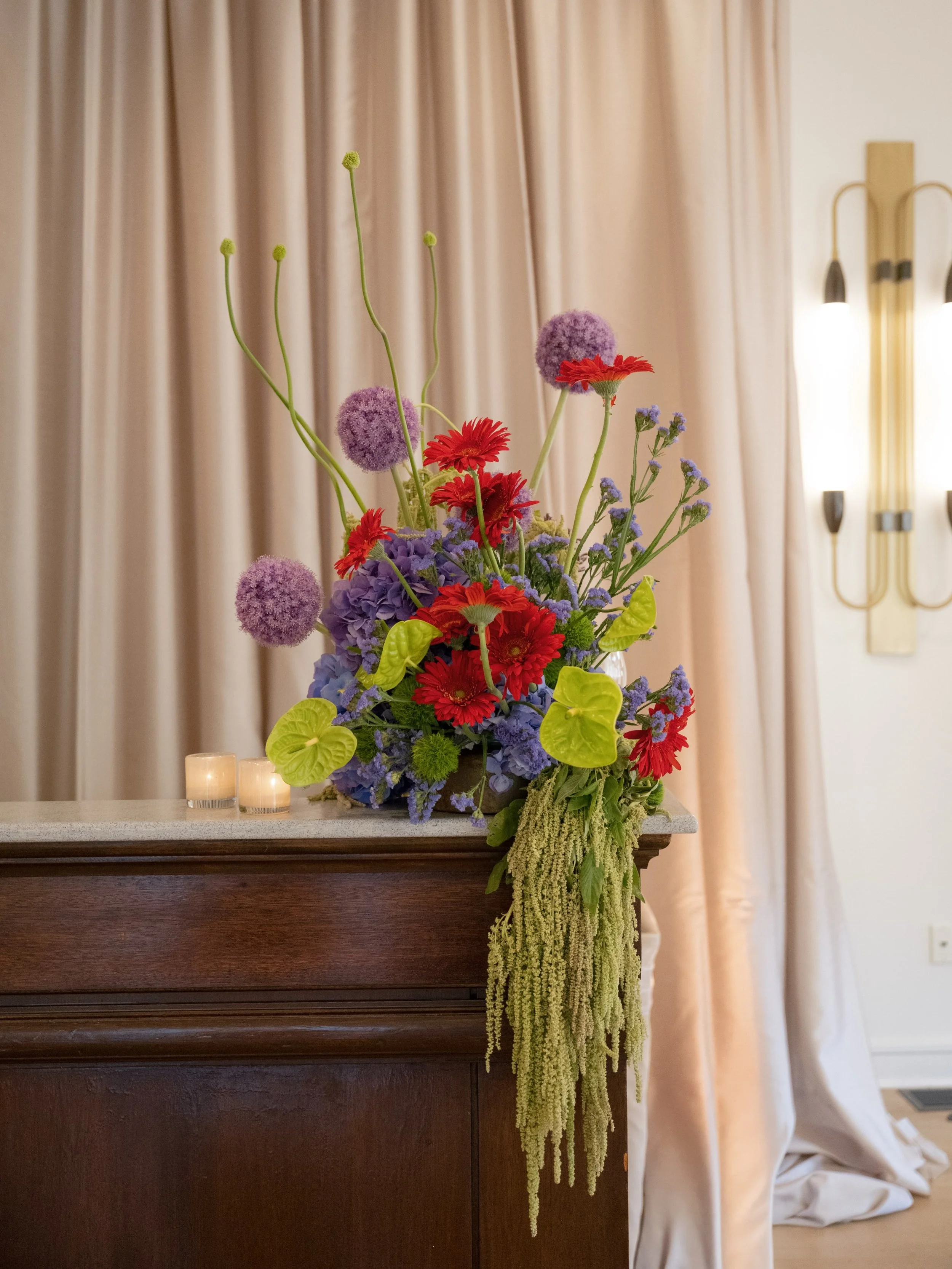 Whimsy!! We all need more of it. 

The colors &amp; textures of these florals by @goldenfieldsfloristry were the definition of whimsical. 🥀🪻

Planning + Design&nbsp;@parkernicholsevents
Photography&nbsp;@elizabethpishalphoto
Venue&nbsp;@cavallopoin
