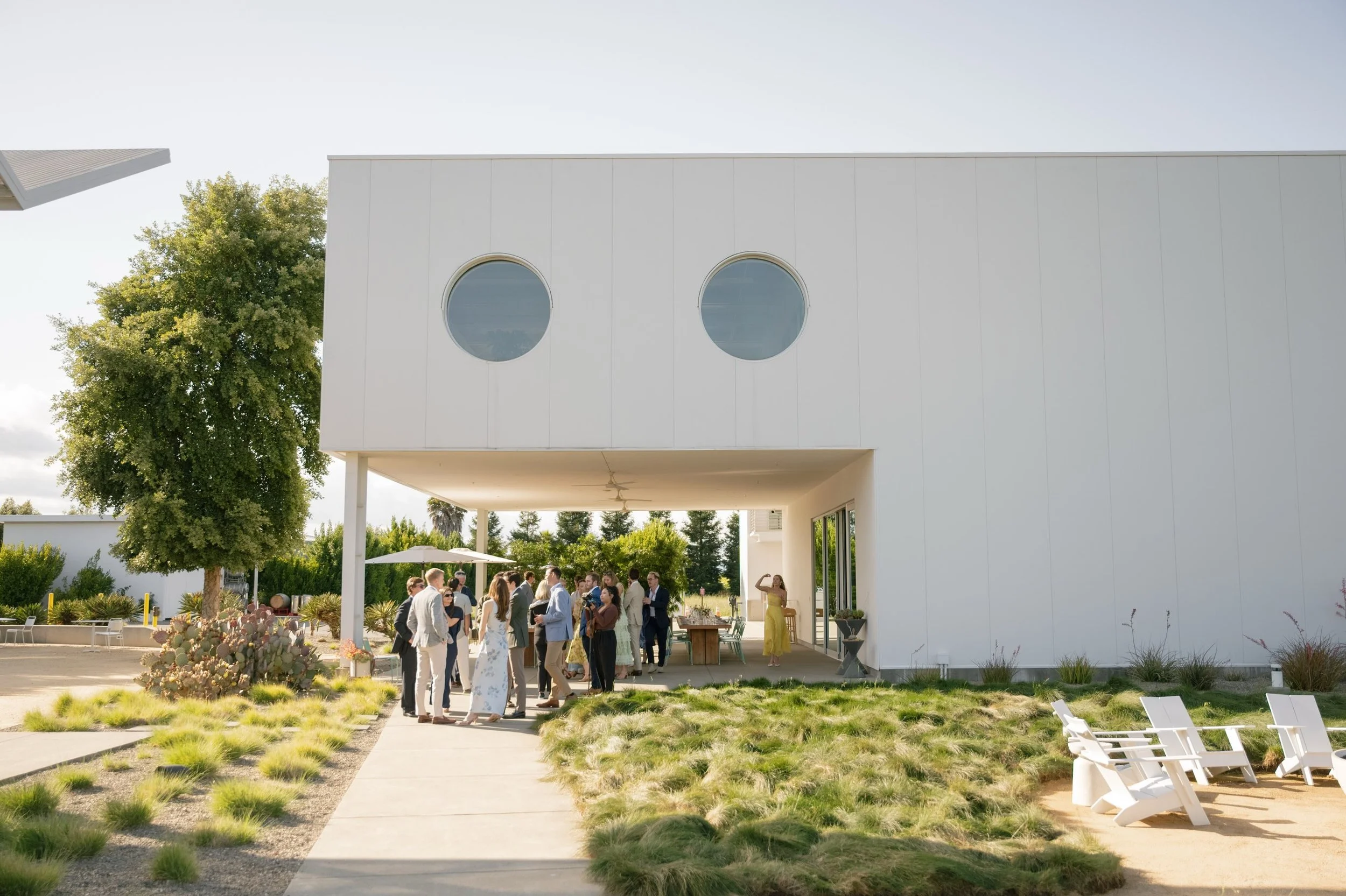 Kicking off the wedding weekend at Ashes &amp; Diamonds. The perfect way to welcome guests to Napa Valley🍷✨

I love photographing welcome parties because there&rsquo;s something so special about that first night together. Seeing people reunite after