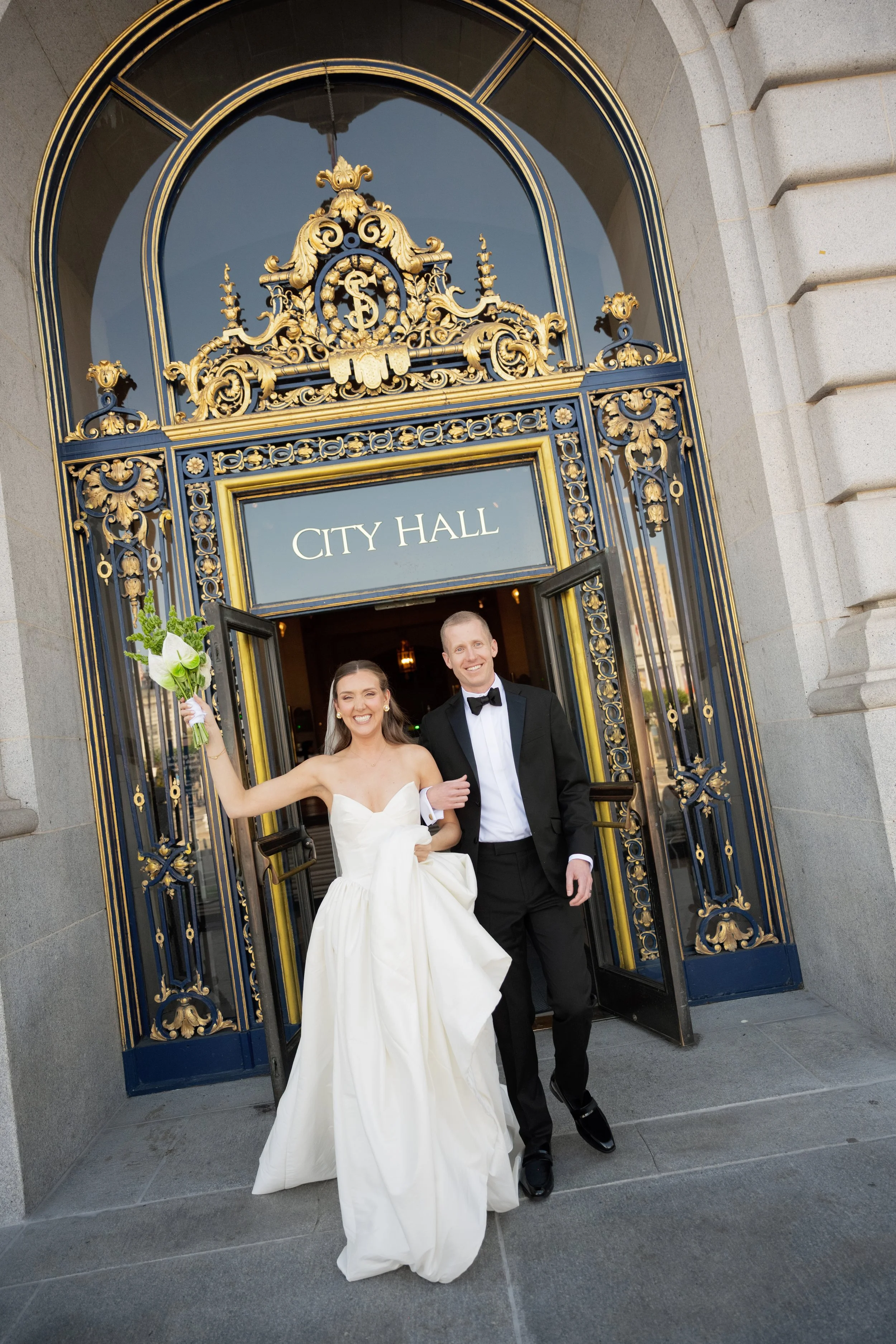 Maggie & Matt City Hall-21.jpg