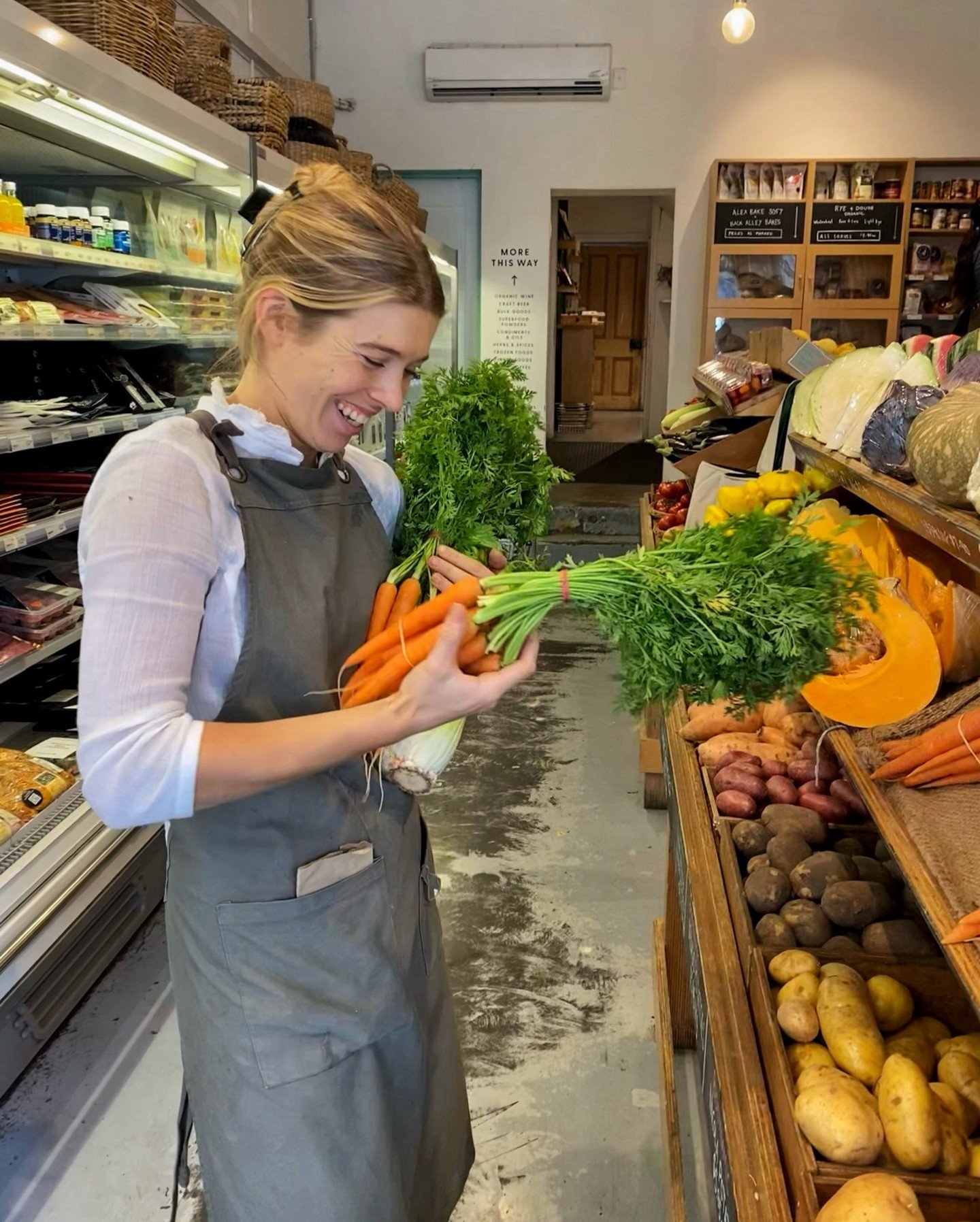 So much love for our fresh produce 🥕

Straight from the market to you every Monday, Wednesday and Friday 
🥦🌽🥬