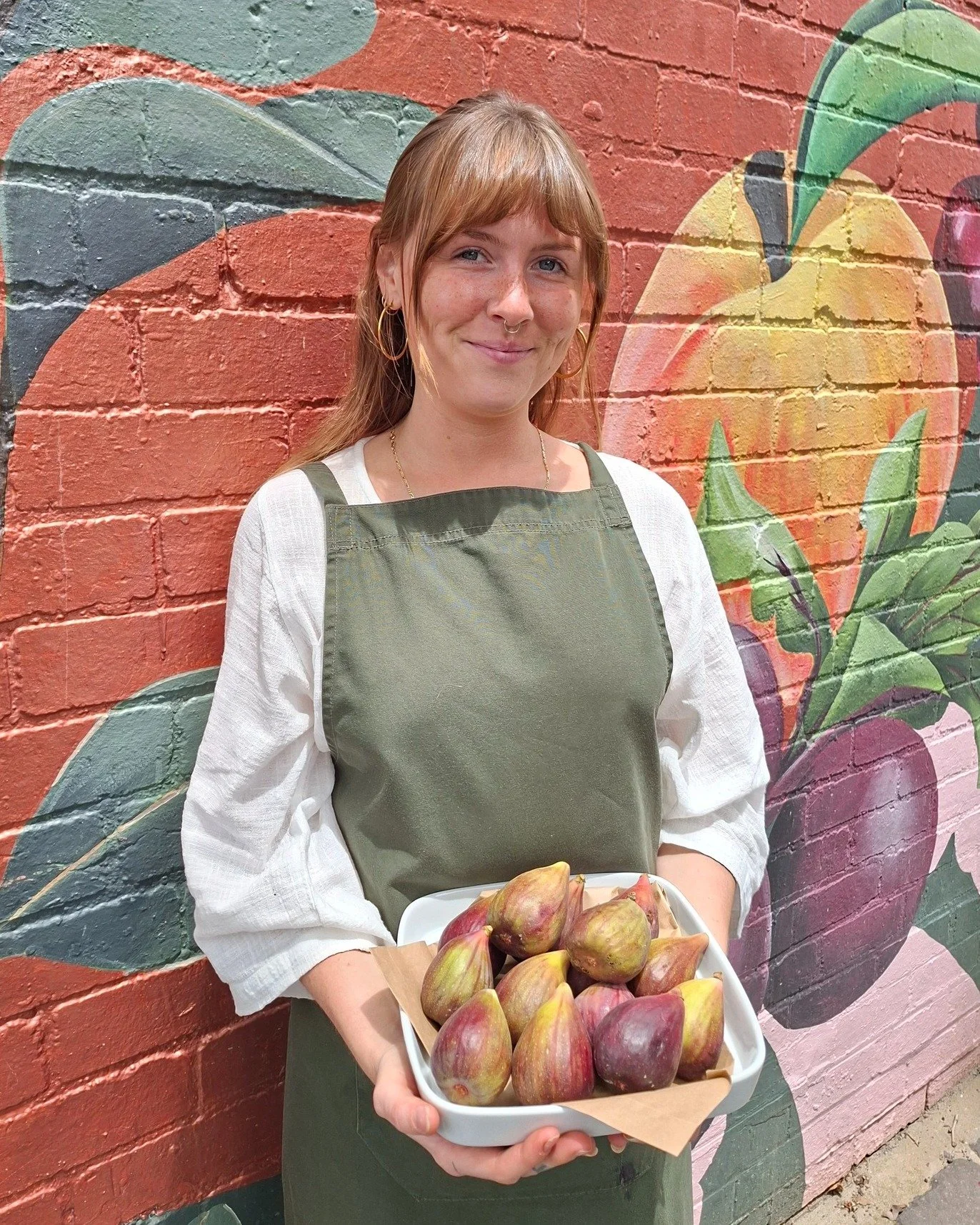A fig request from Soph, fulfilled with the plumpest local figs Luis, our produce buyer, could find at the market this morning. 

Safe to say, Sophs pretty delighted with his find 😊