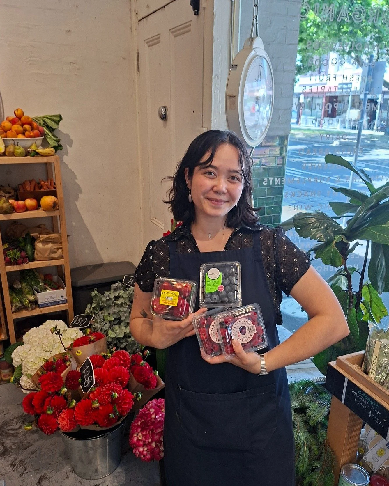 Book your berries &amp; cherries for Christmas 🎄
Pop in store and speak with our friendly team to order the freshest fruit for Christmas Day. 
Orders close Monday the 22nd 🌟

#clayhealthandorganics #carltonnorth #collingwood #localfood #organic #ch