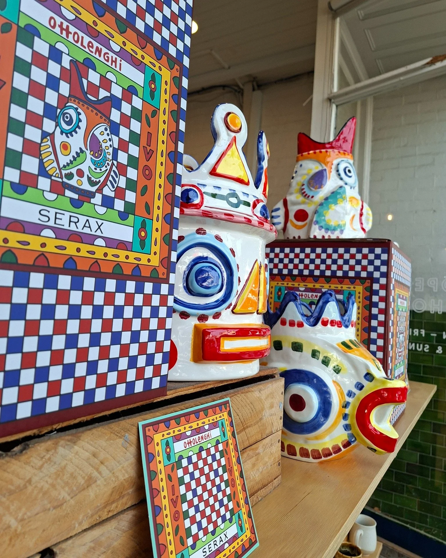 Spot the Ottolenghi! 

Inspired by the rooftops of Sicily, these hand painted vases and serving plates are an ode to the sun, colours, and passion of Ottolenghi&rsquo;s exuberant cooking style! 

You can find them in both our stores 🥰

 #clayhealtha