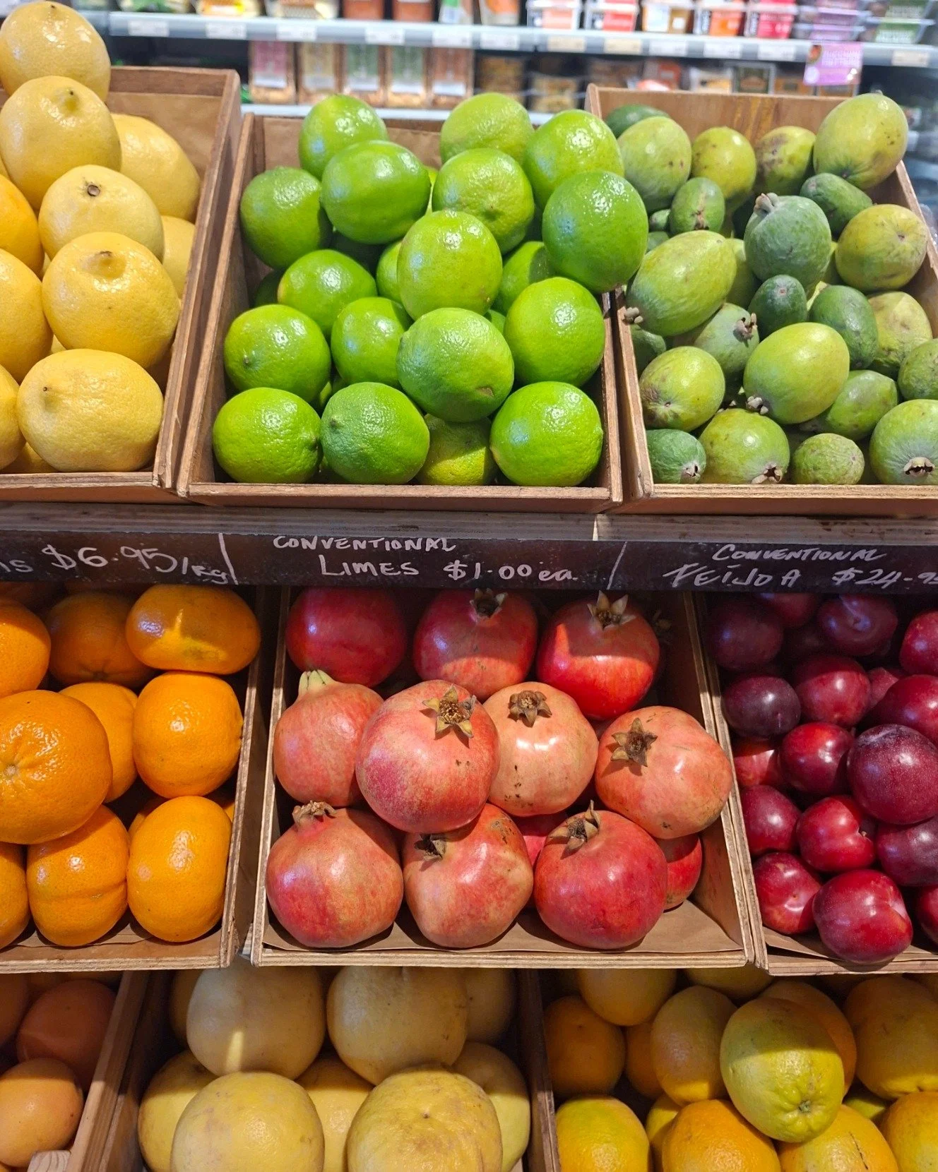 Our fresh produce section bursting with colour, freshness and nutrients! 😍 

 #clayhealthandorganics #carltonnorth #collingwood #nutritionist #naturopathy #communityhealth #eattherainbow #eattherainbow🌈
