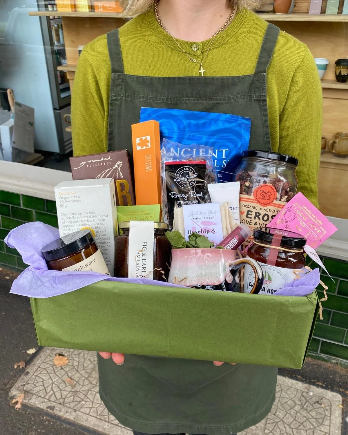 One week remaining to enter the draw to win this amazing hamper for your mum, mother figure or muse! Head into our Carlton North Store to learn more 🩷

#motherlove #mothers #clayhealthandorganics #carltonnorth #shoplocal #sustainability