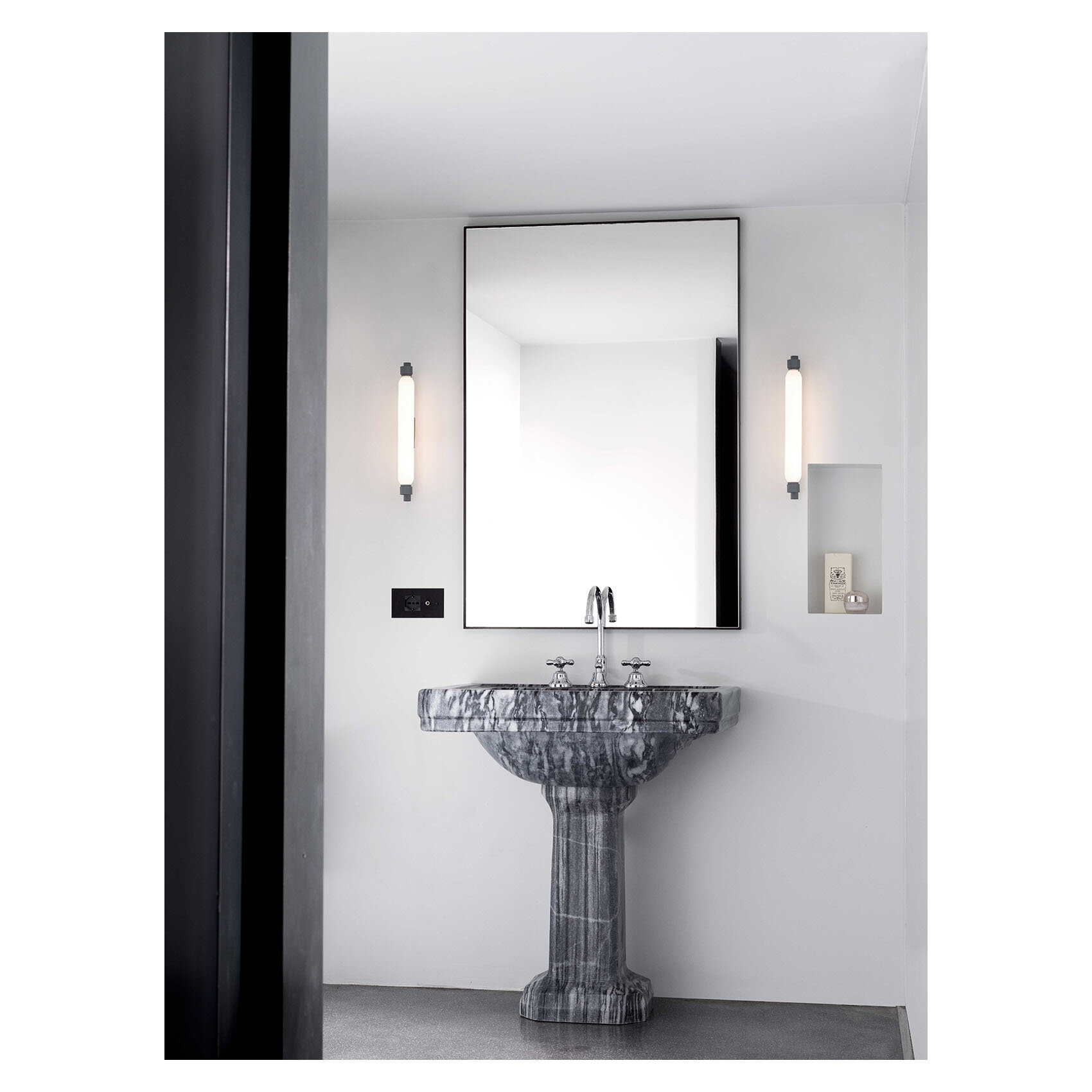 NEMO La Roche 壁燈用於浴室鏡子兩側