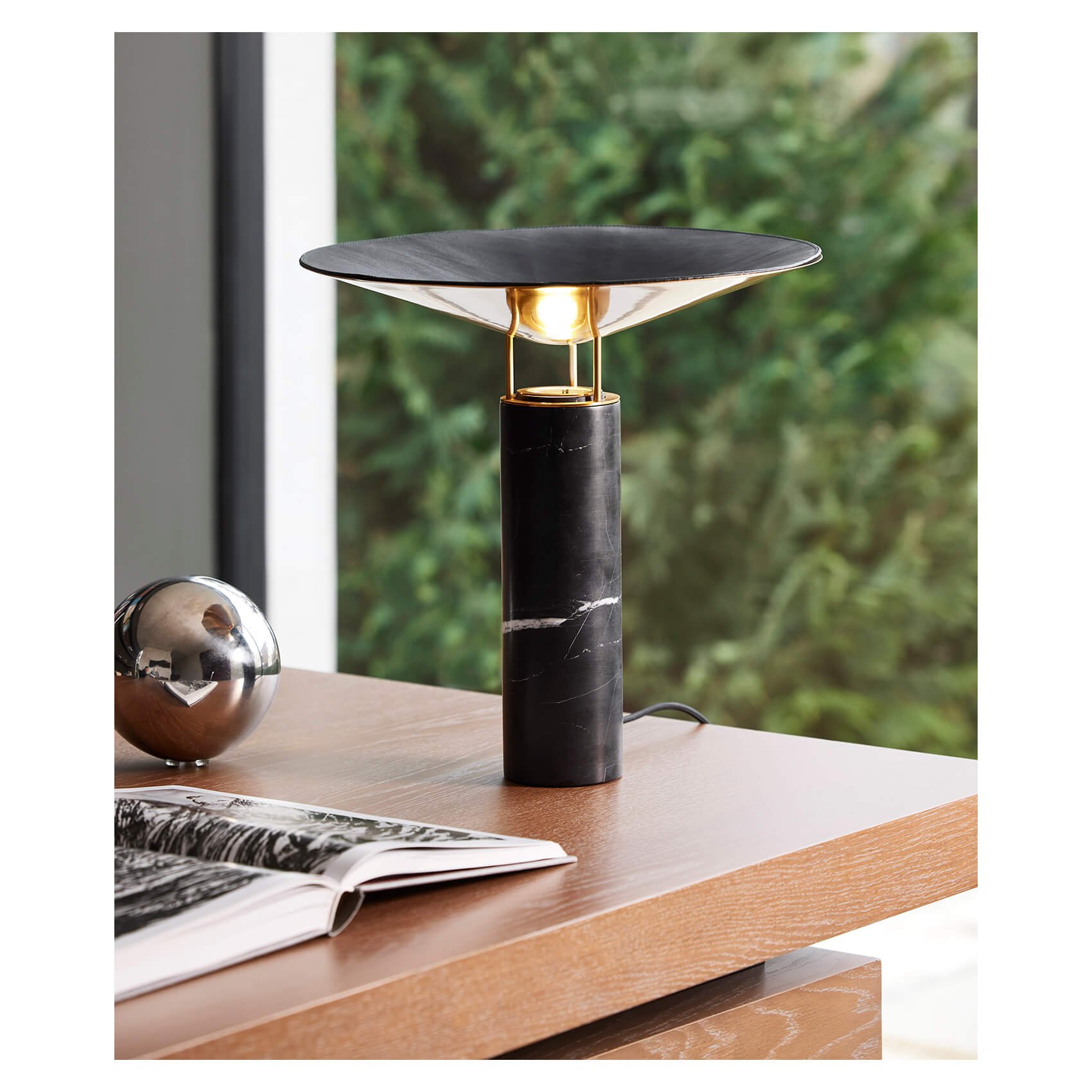 Table-lamp-Rebound-1003010-marble-black-leather-Carpyen_02_HD.jpg