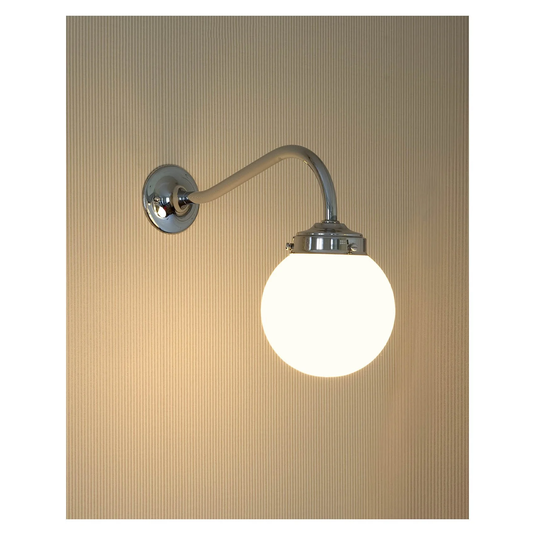 Clovelly Brushed Nickel in situ.jpg