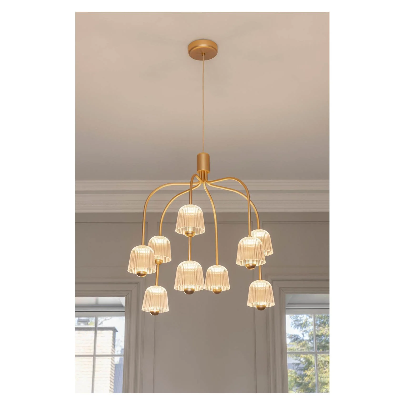2171101_4_Nuura_Asteea9_satin brass_ripple clear_Lifestyle_3.jpg