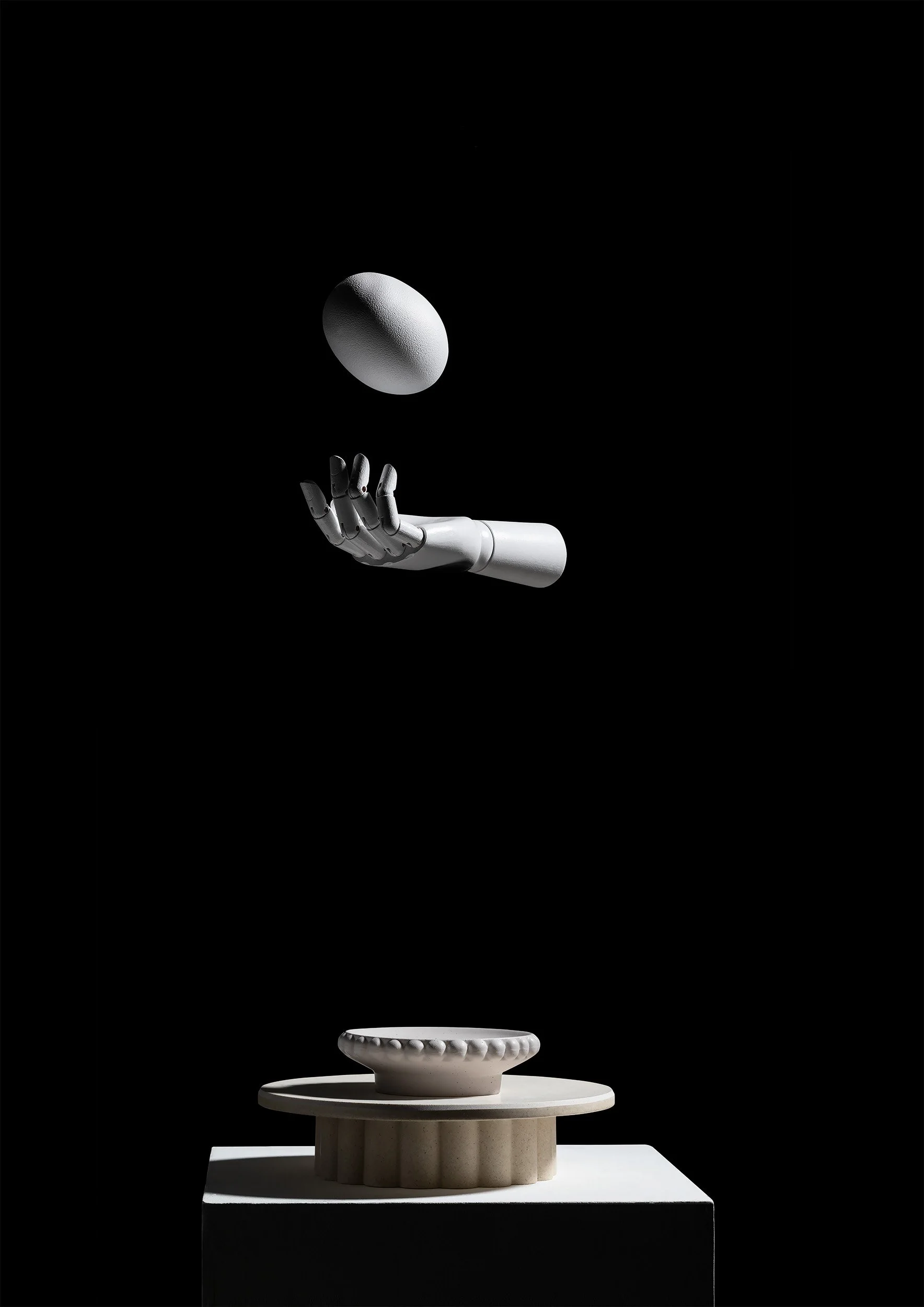 hand_egg_plinth.jpg