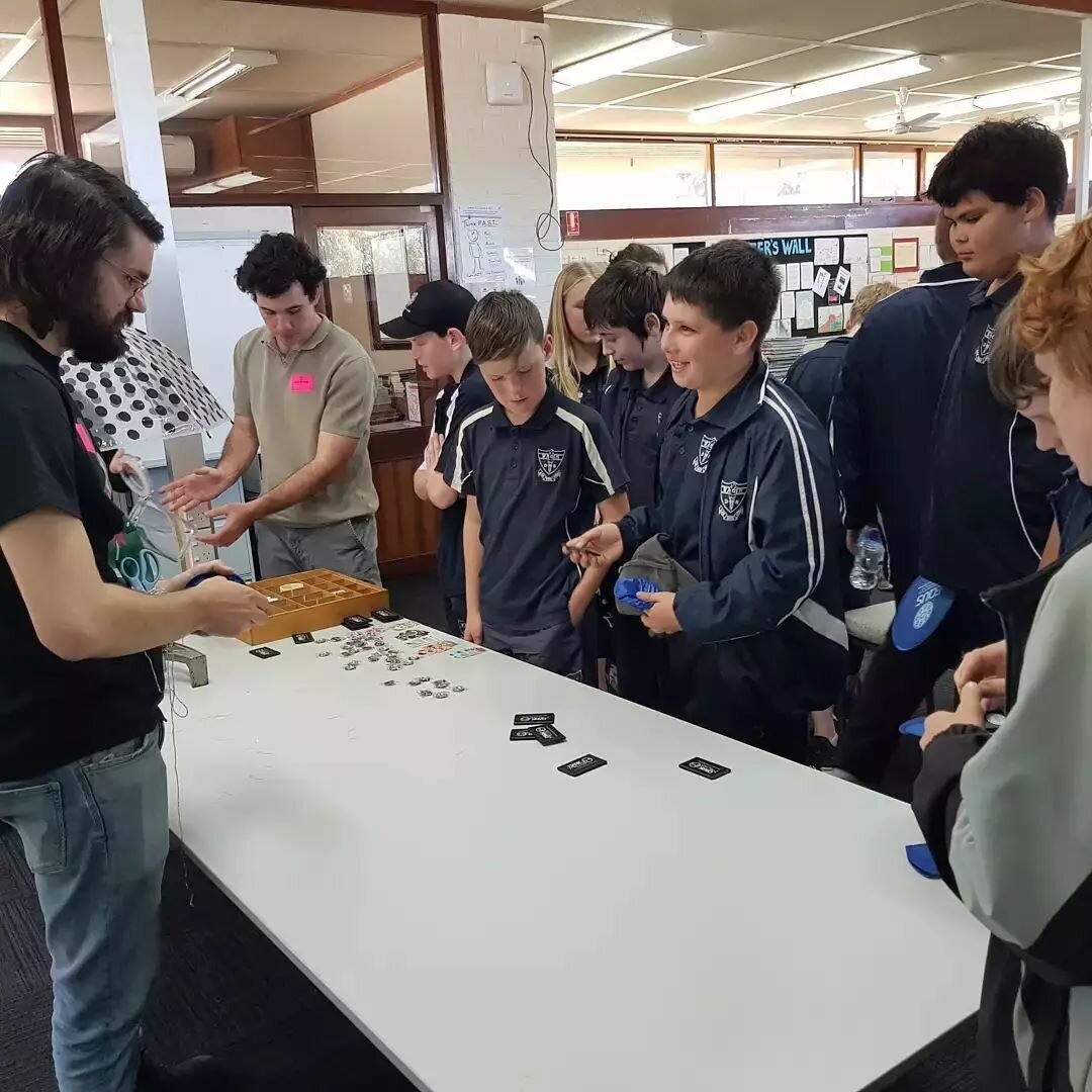 Thanks for having us at Wagin District High School. It was such a pleasure talking all things quantum and dark matter with these bright young minds. 

Swipe for Cat's wonderful rotating galaxy and Will's sneak peek into &quot;the life of a physicist&